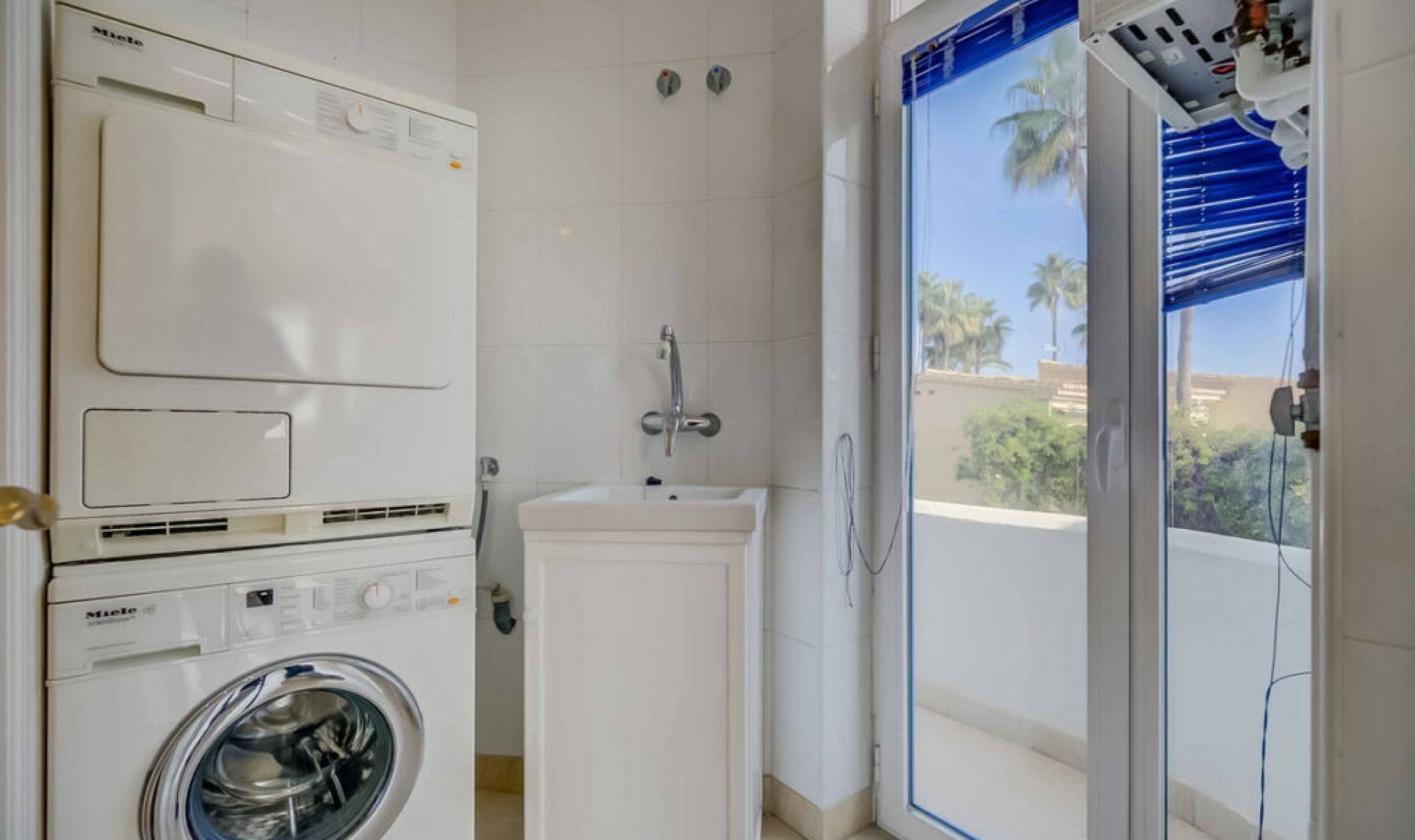 Resale - Apartment -
Benalmadena Costa