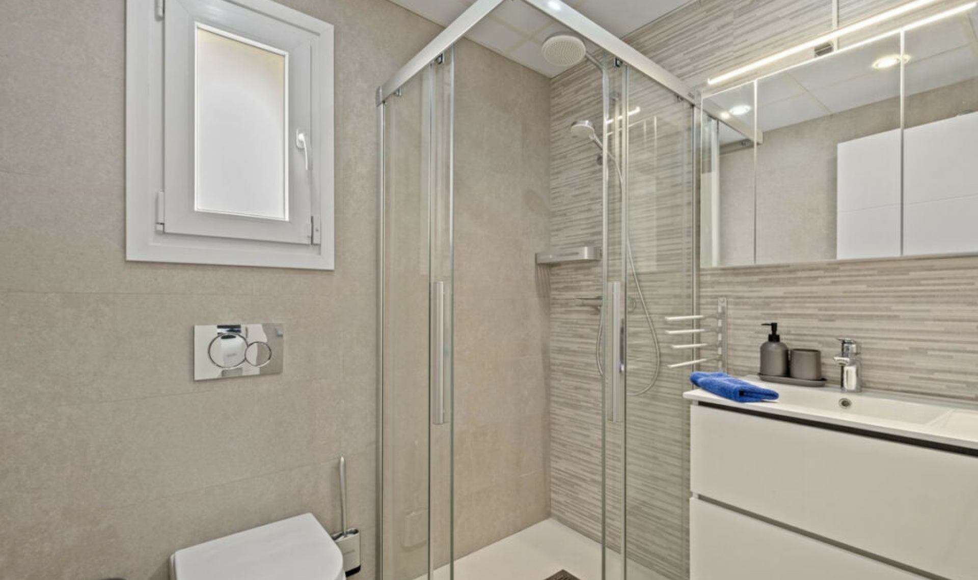 Resale - Apartment -
Benalmadena Costa