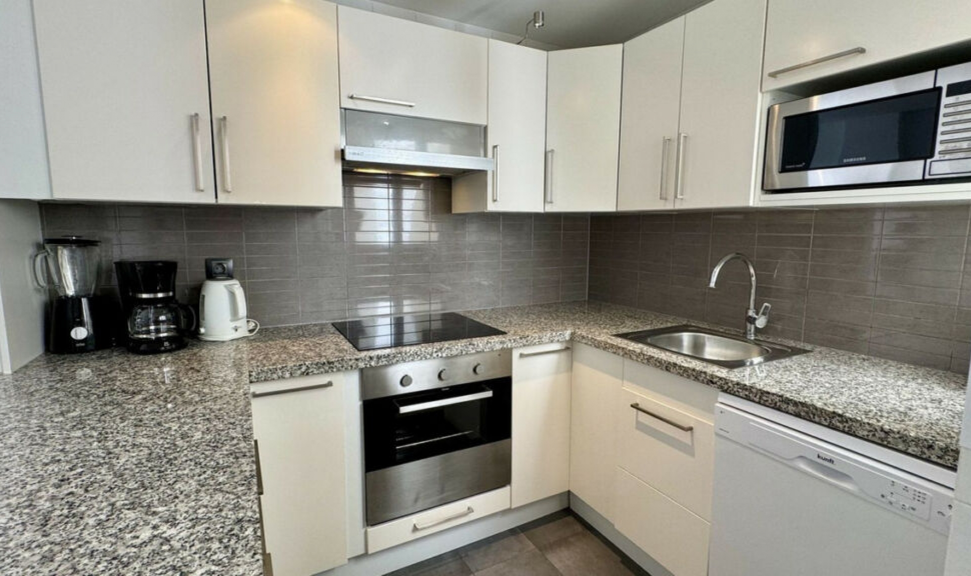 Resale - Apartment -
Benalmadena Costa