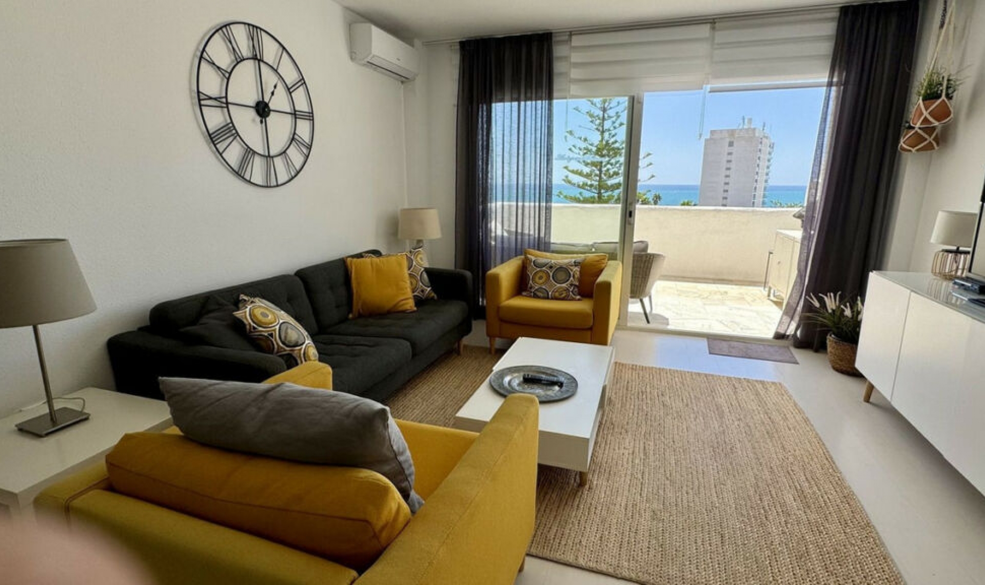 Resale - Apartment -
Benalmadena Costa