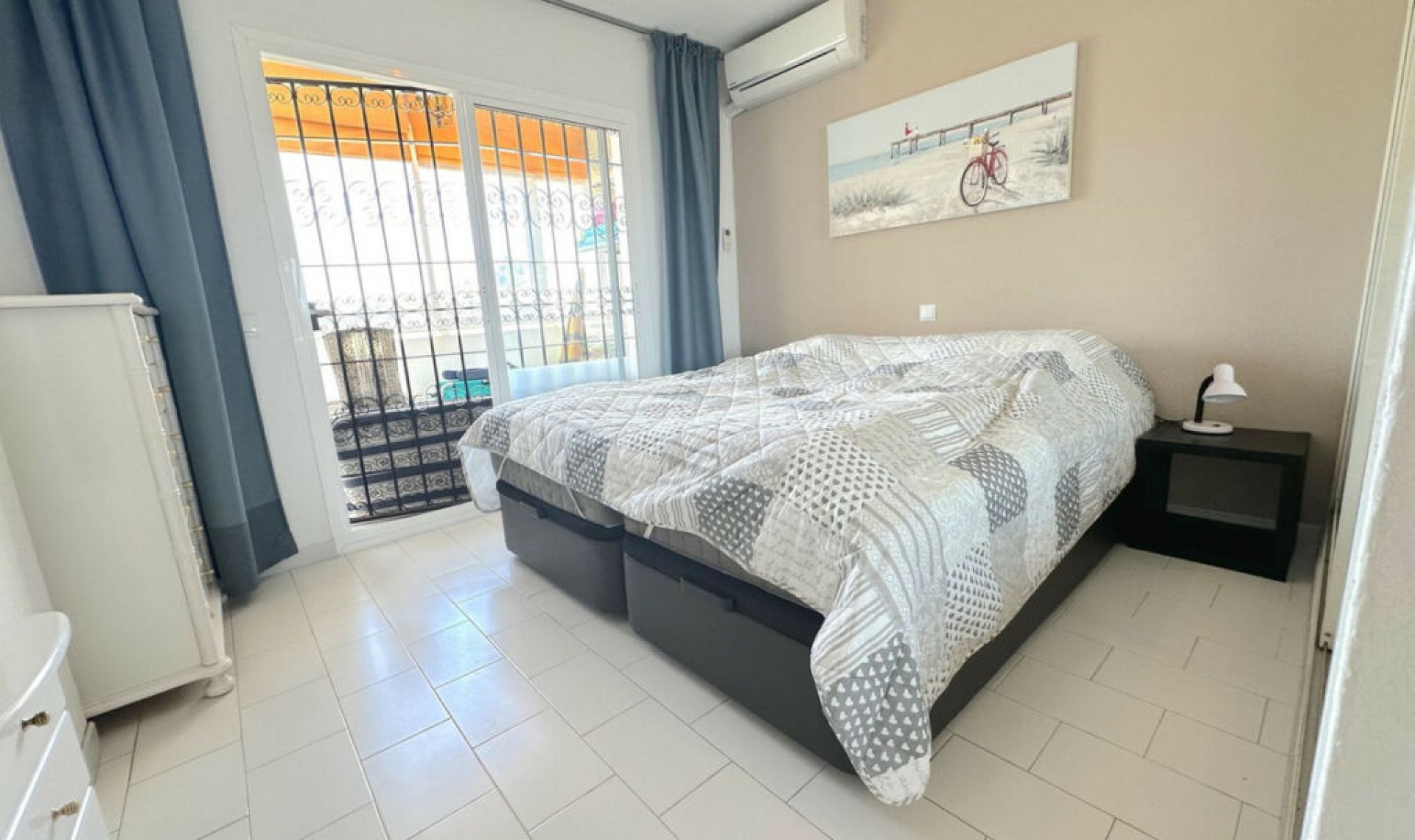 Resale - Apartment -
Benalmadena Costa