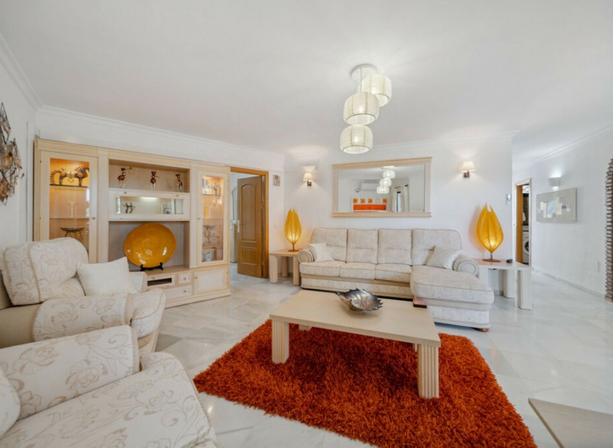 Resale - Apartment -
Benalmadena Costa