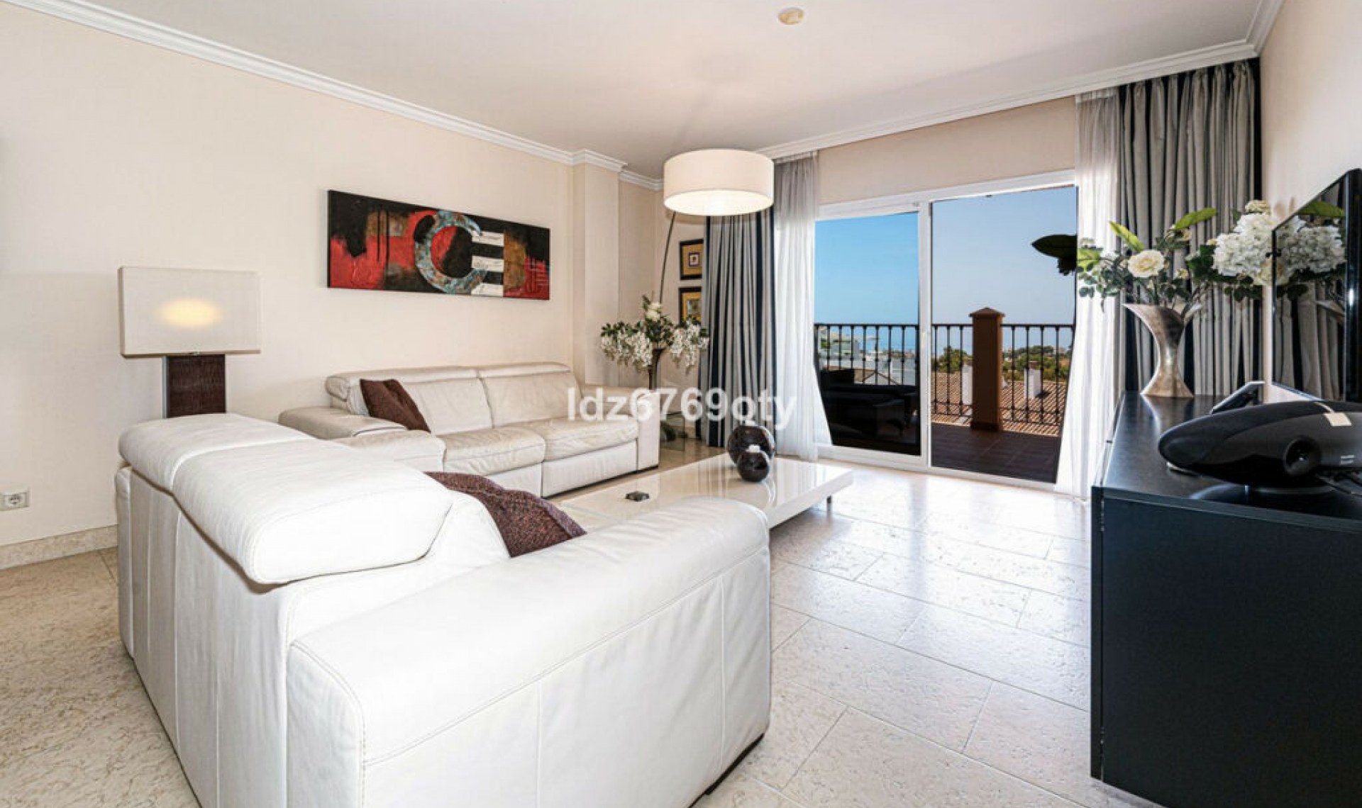Resale - Apartment -
Benalmadena Costa