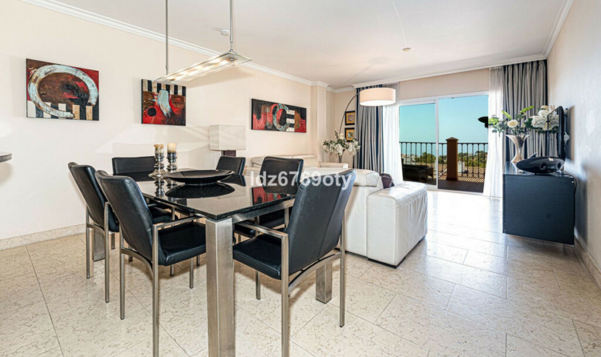 Resale - Apartment -
Benalmadena Costa