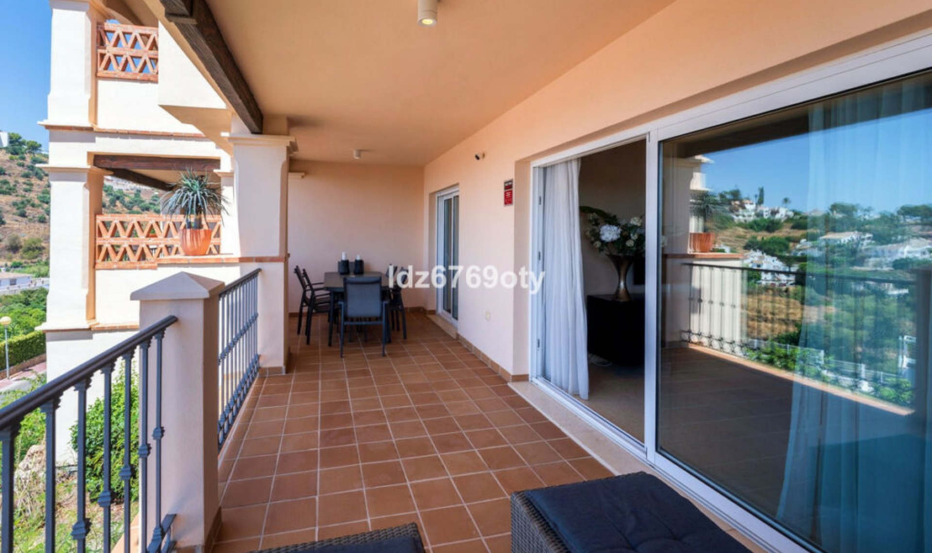 Resale - Apartment -
Benalmadena Costa
