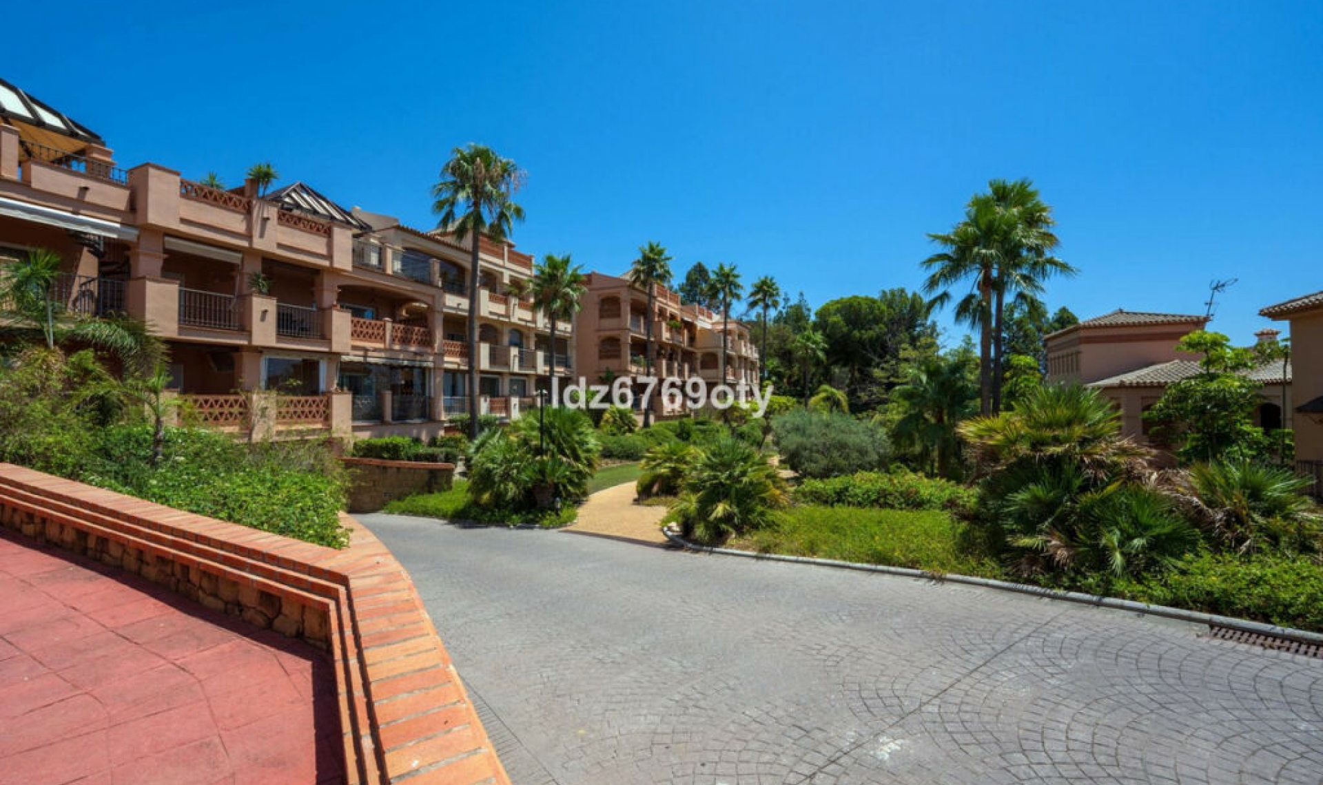 Resale - Apartment -
Benalmadena Costa