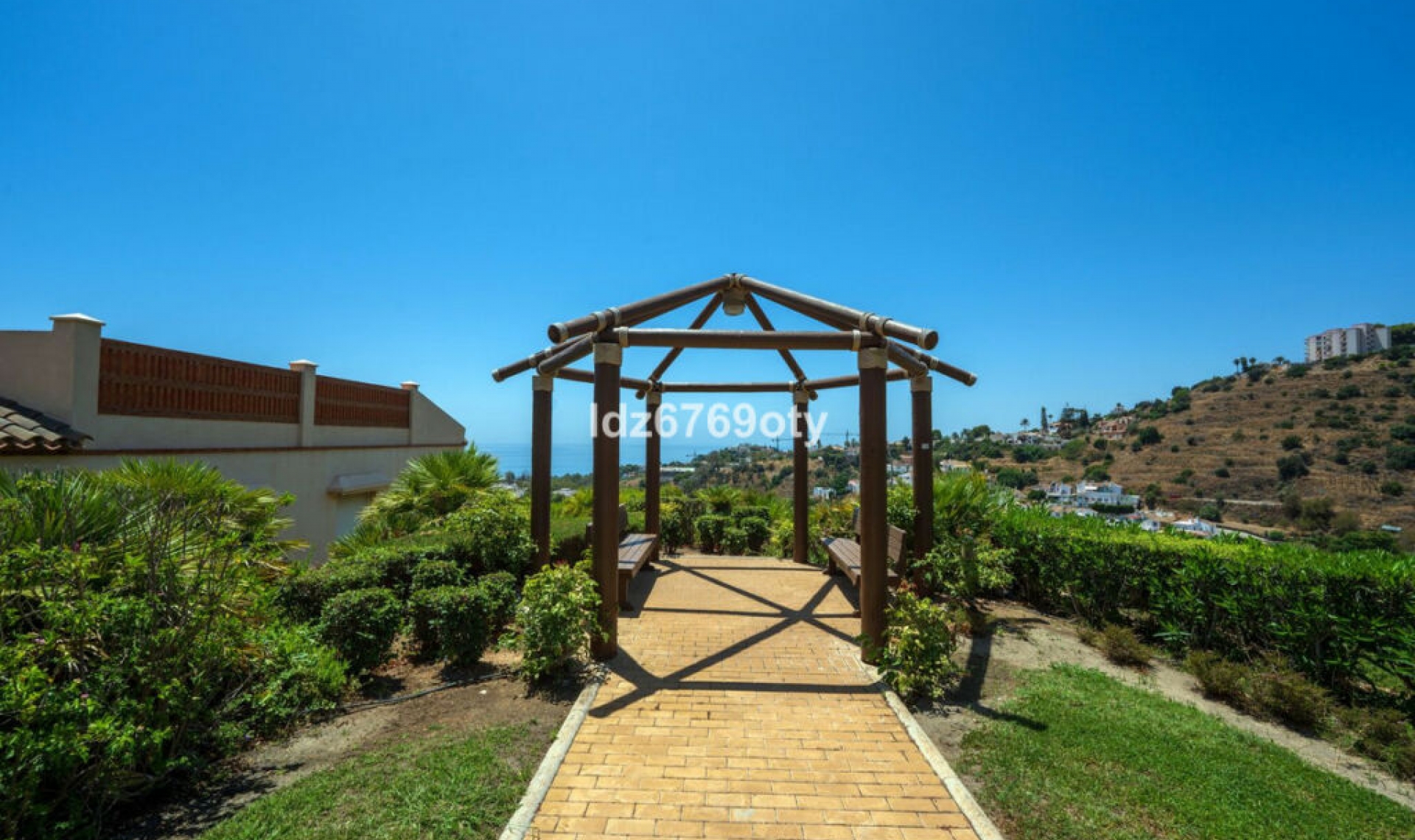 Resale - Apartment -
Benalmadena Costa