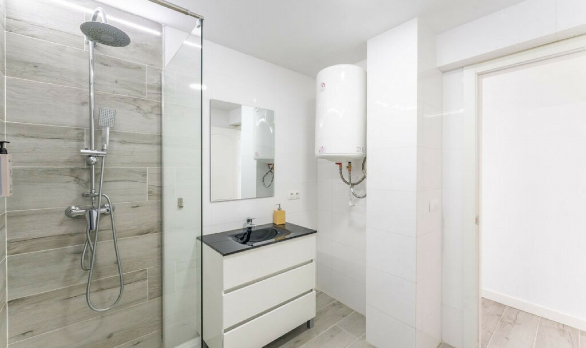 Resale - Apartment -
Benalmadena Costa