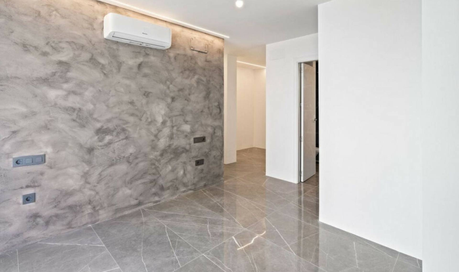 Resale - Apartment -
Benalmadena Costa