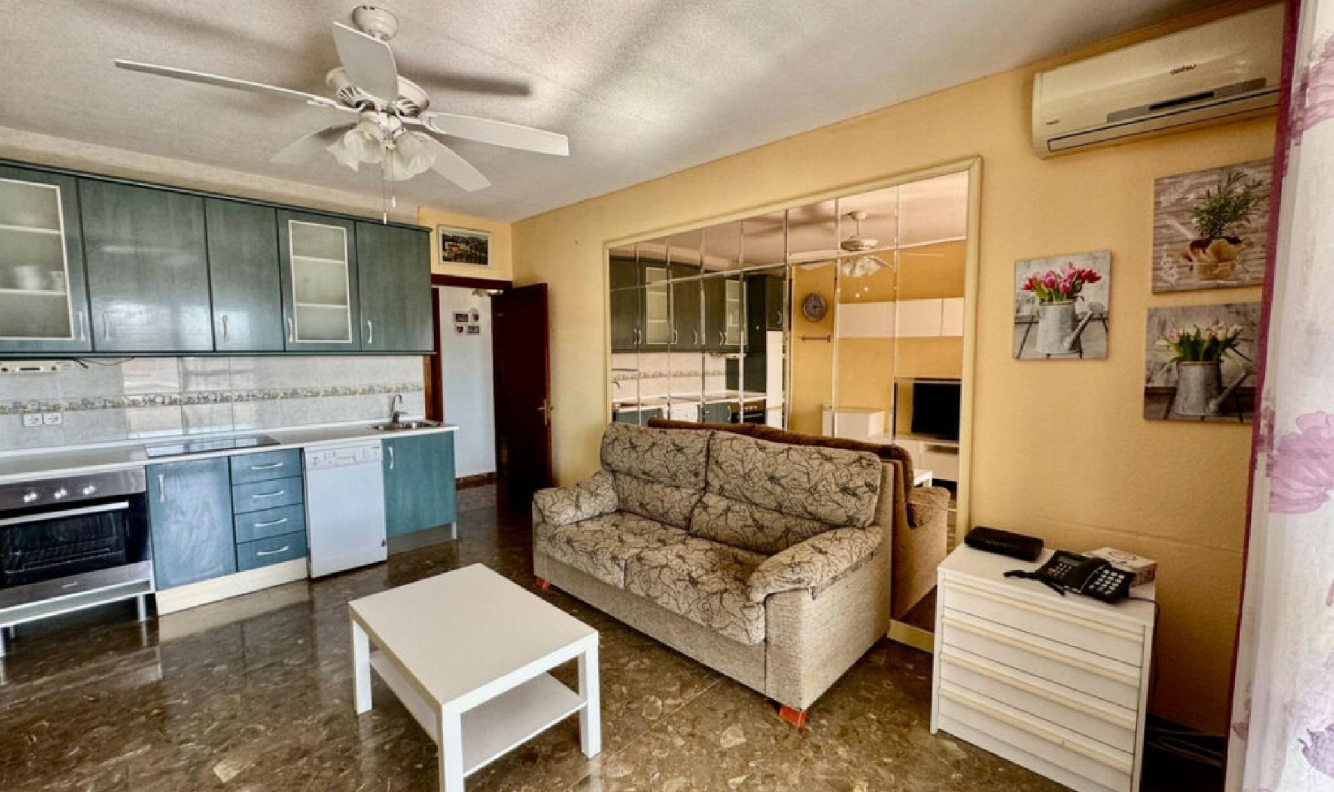 Resale - Apartment -
Benalmadena Costa