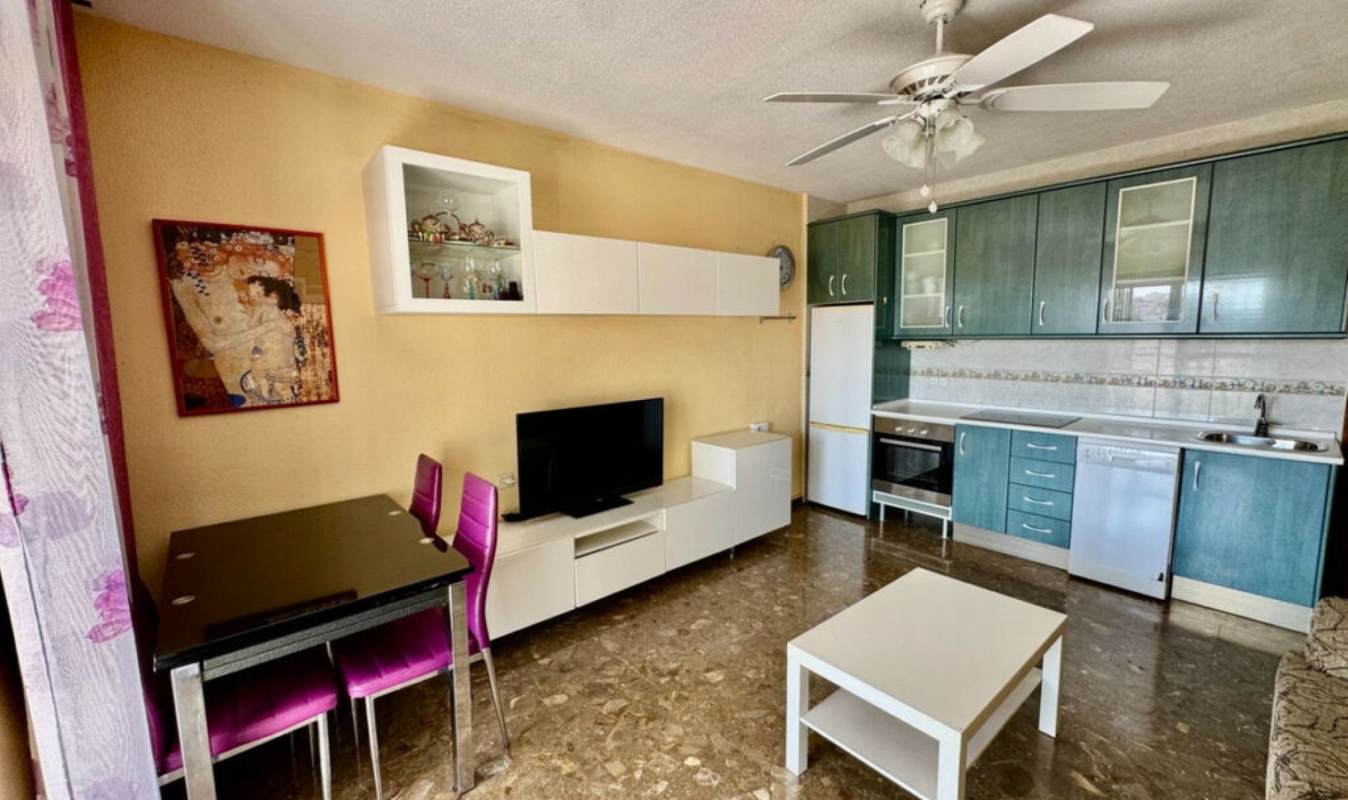 Resale - Apartment -
Benalmadena Costa