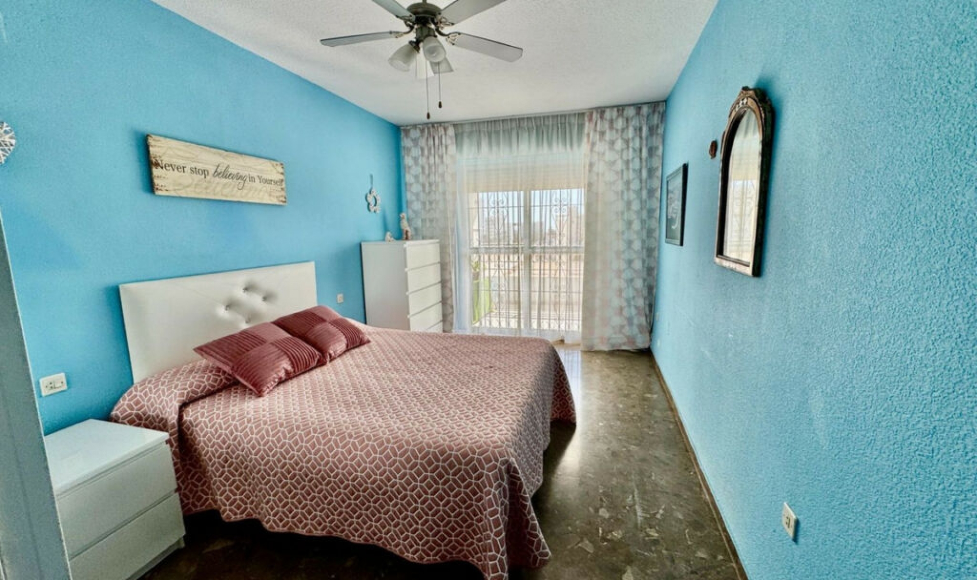 Resale - Apartment -
Benalmadena Costa