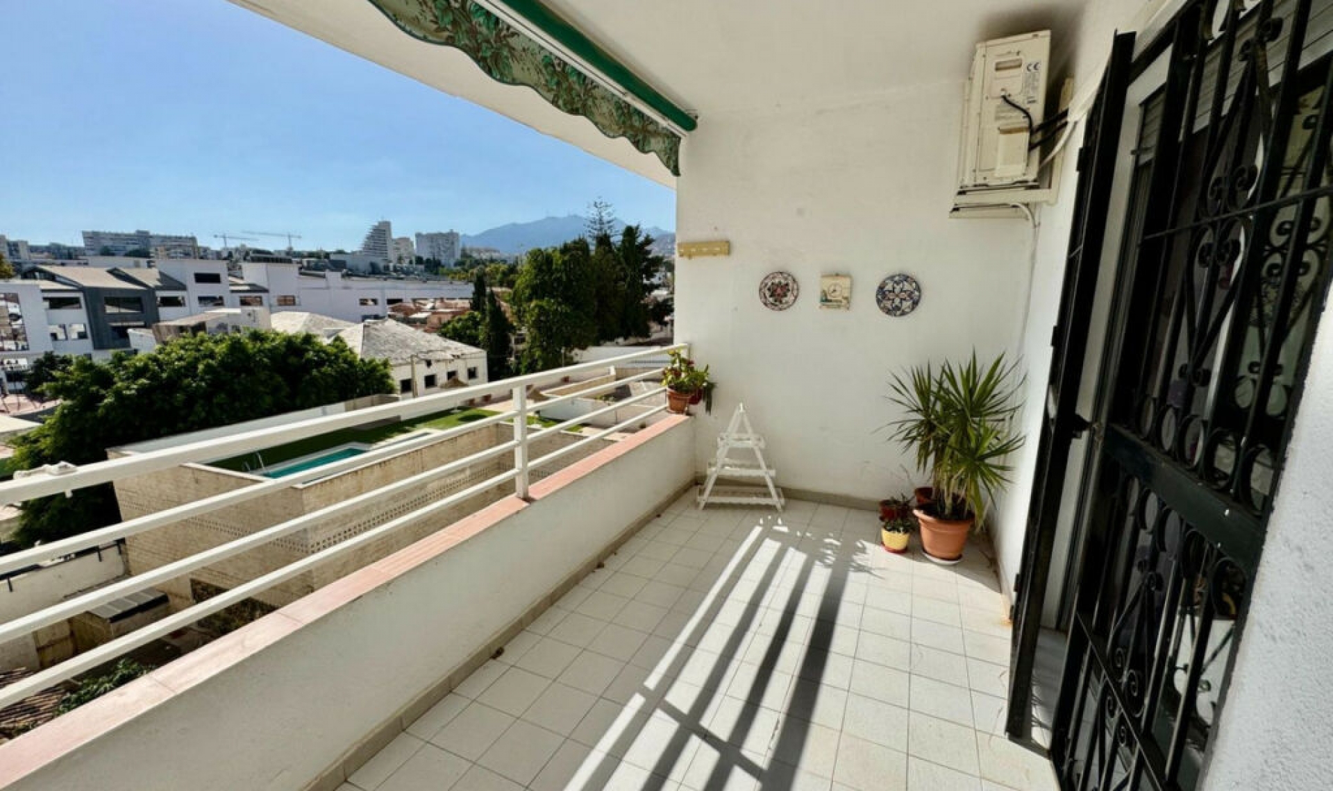 Resale - Apartment -
Benalmadena Costa