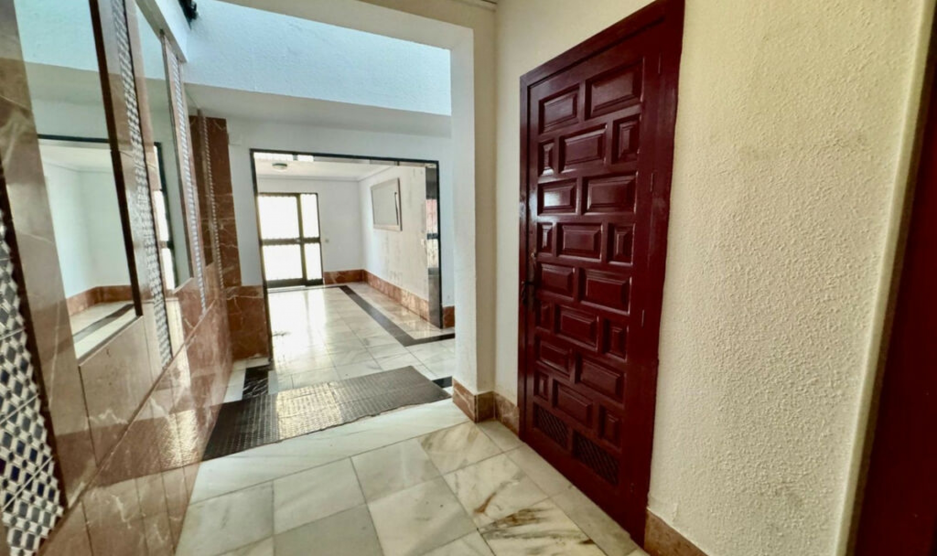 Resale - Apartment -
Benalmadena Costa