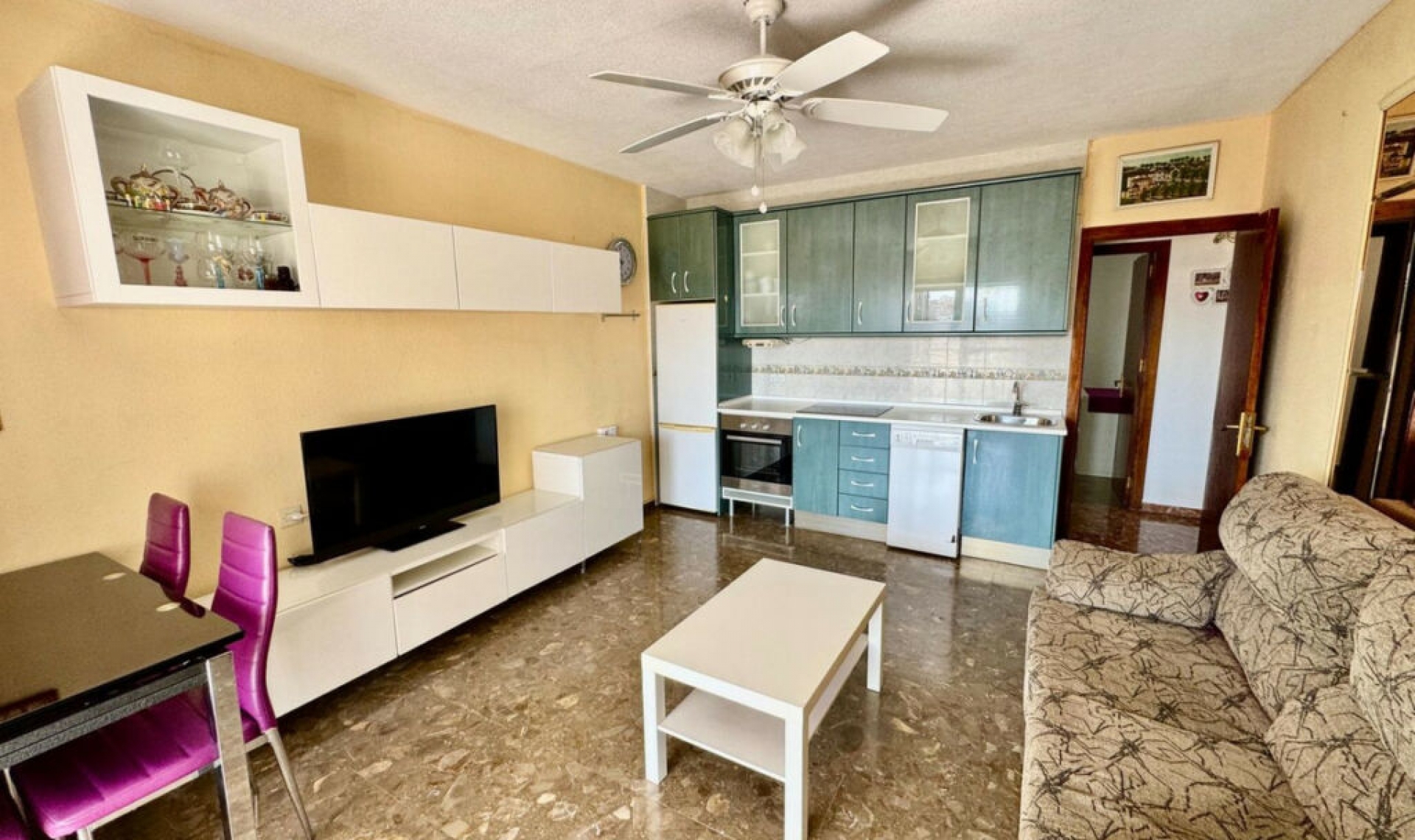 Resale - Apartment -
Benalmadena Costa