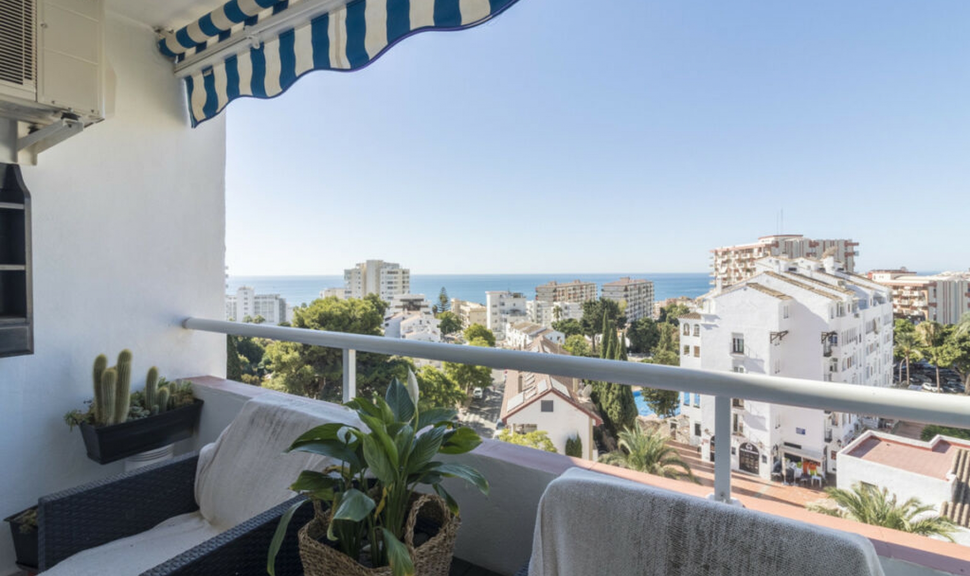 Resale - Apartment -
Benalmadena Costa