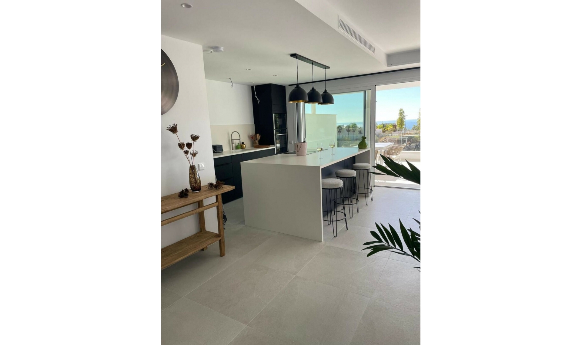 Resale - Apartment -
Benalmadena Costa