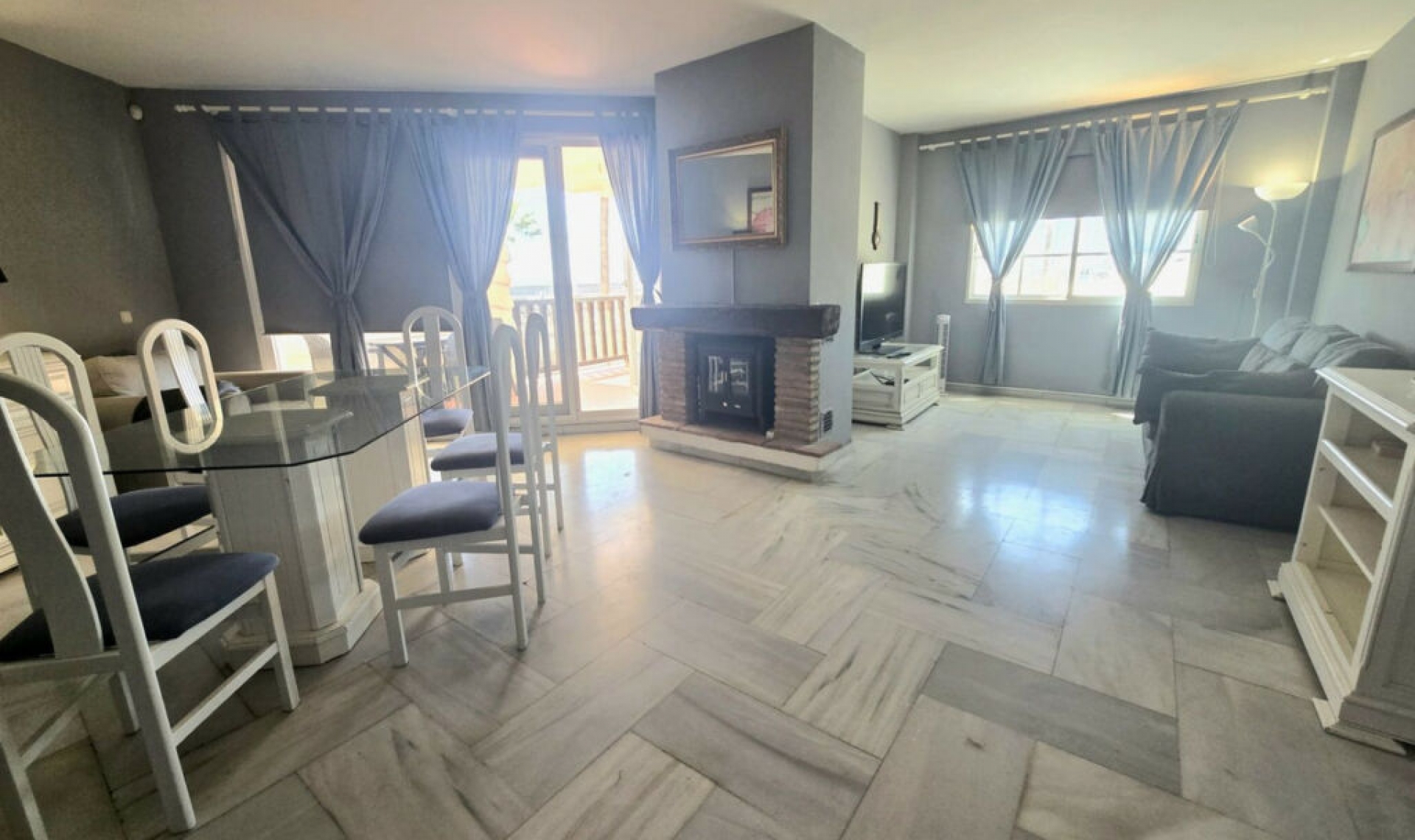 Resale - Apartment -
Benalmadena Costa