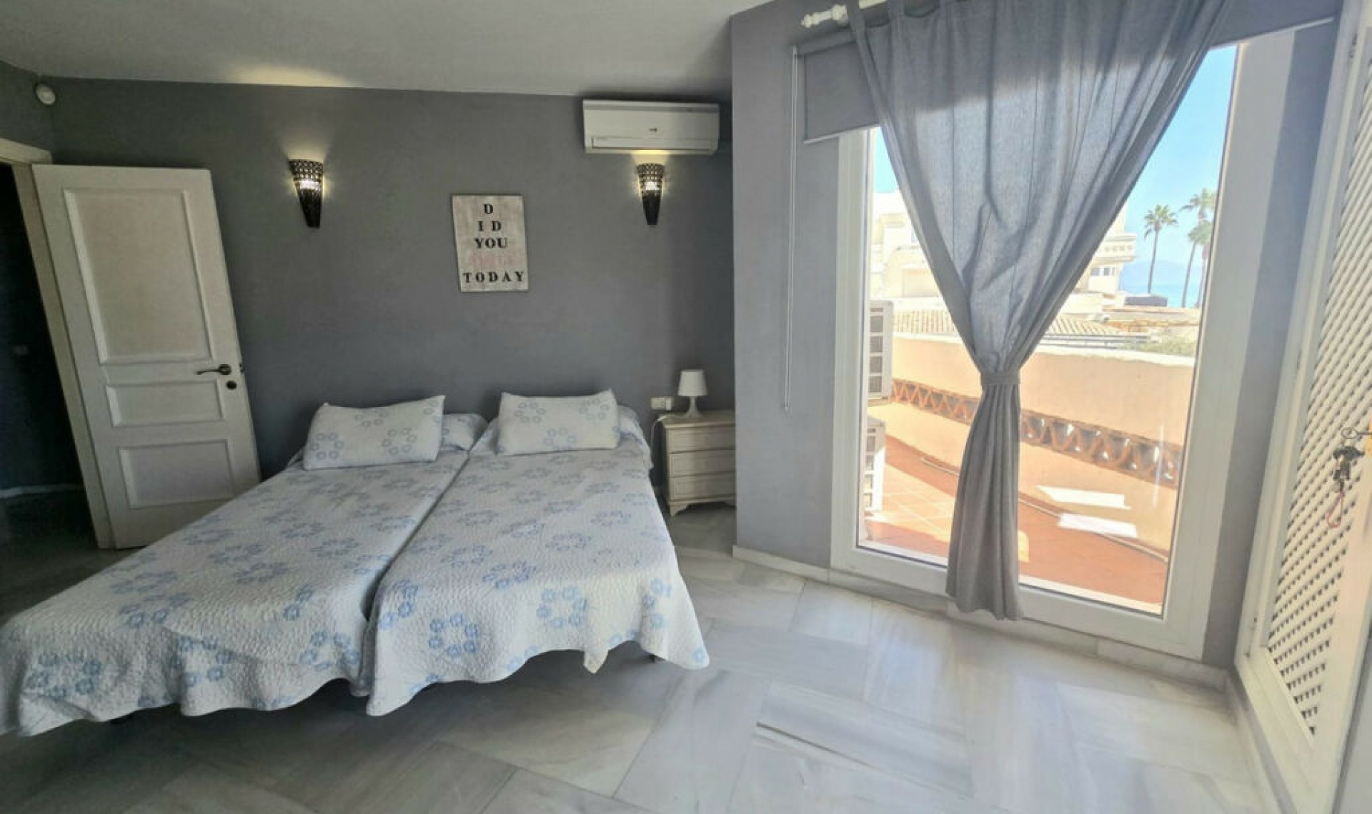 Resale - Apartment -
Benalmadena Costa