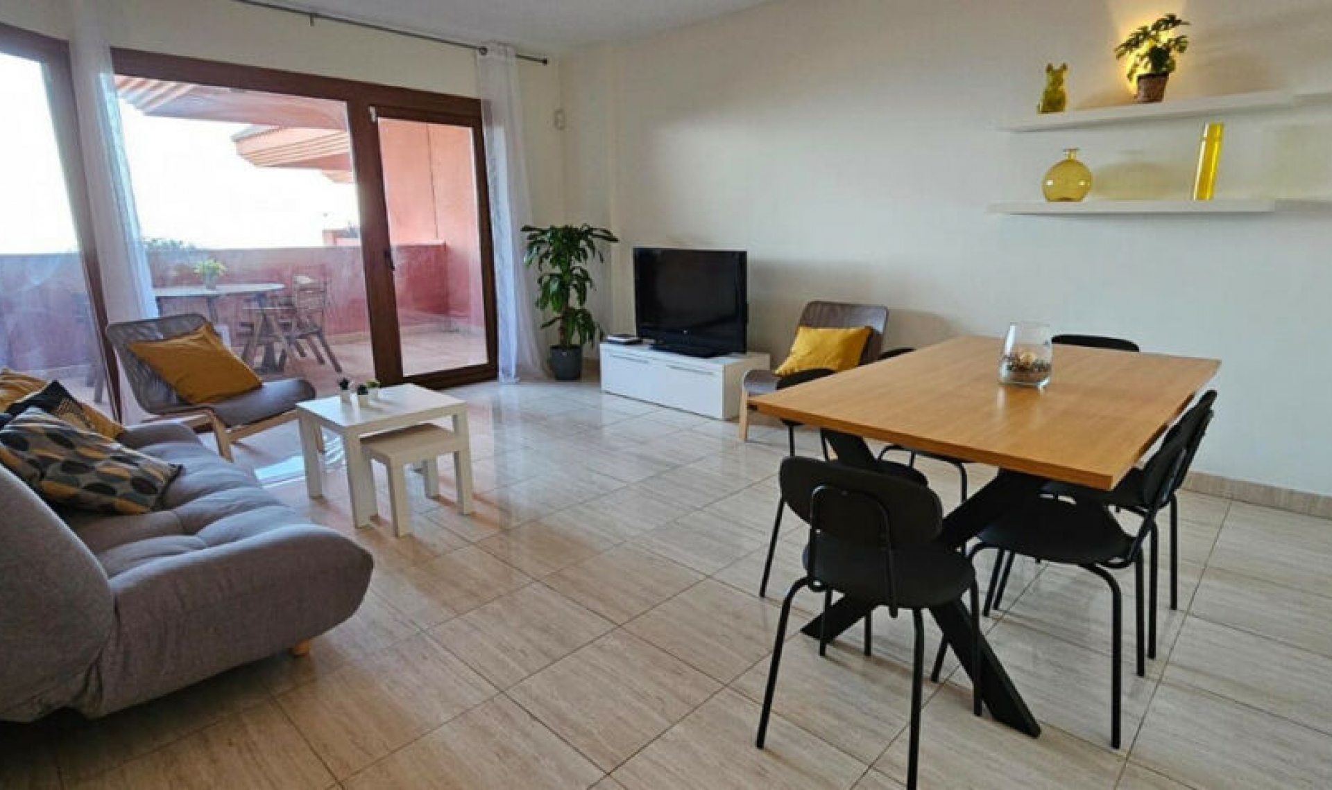 Resale - Apartment -
Benalmadena Pueblo