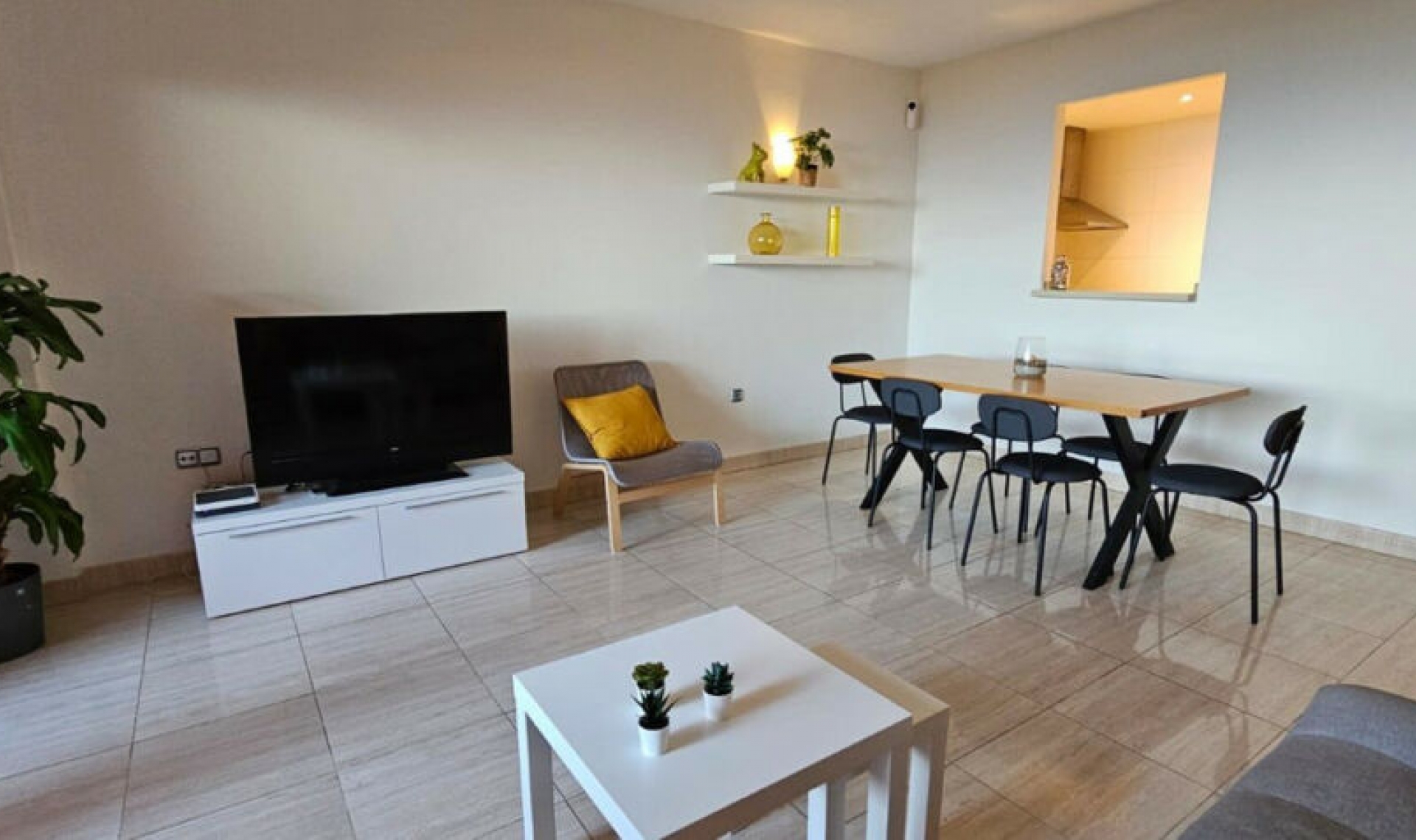 Resale - Apartment -
Benalmadena Pueblo