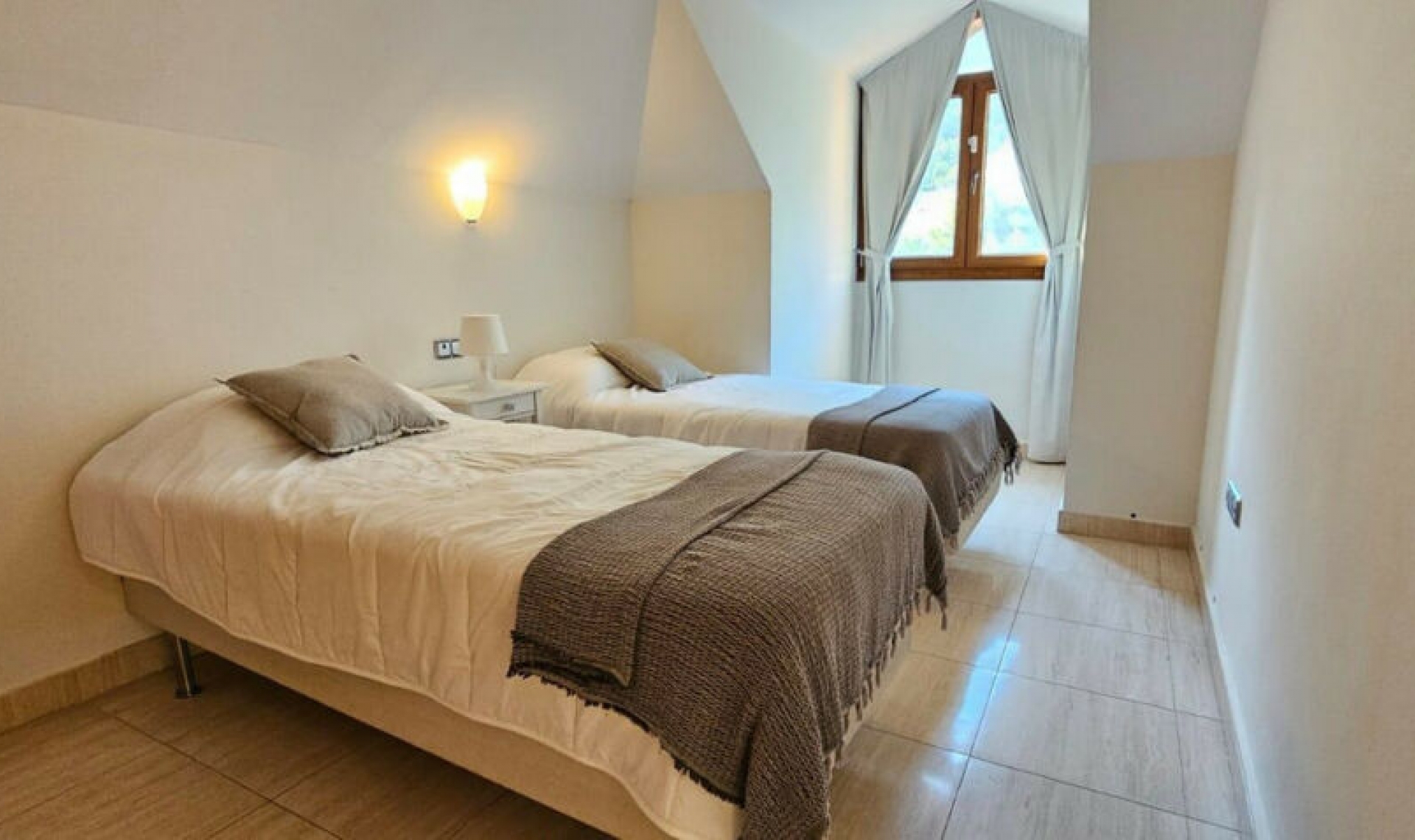 Resale - Apartment -
Benalmadena Pueblo
