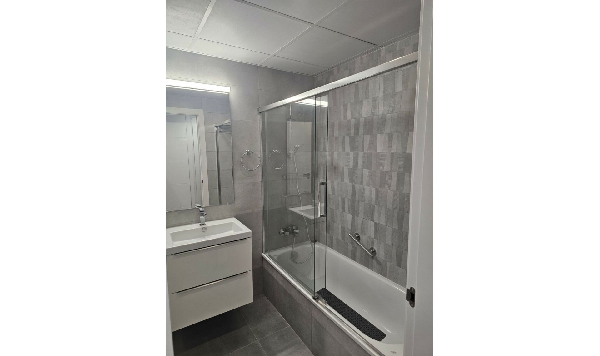 Resale - Apartment -
Benalmadena Pueblo