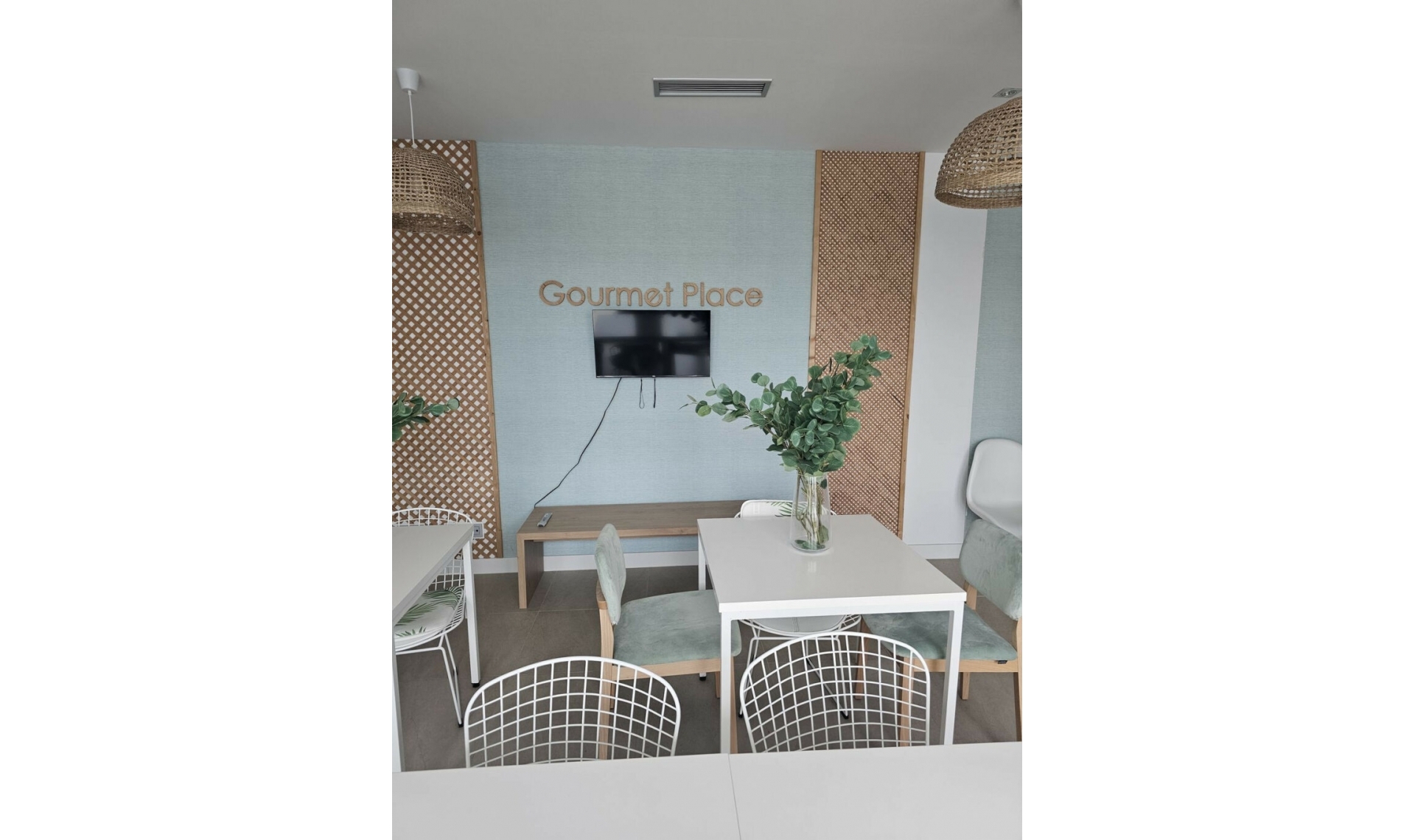 Resale - Apartment -
Benalmadena Pueblo