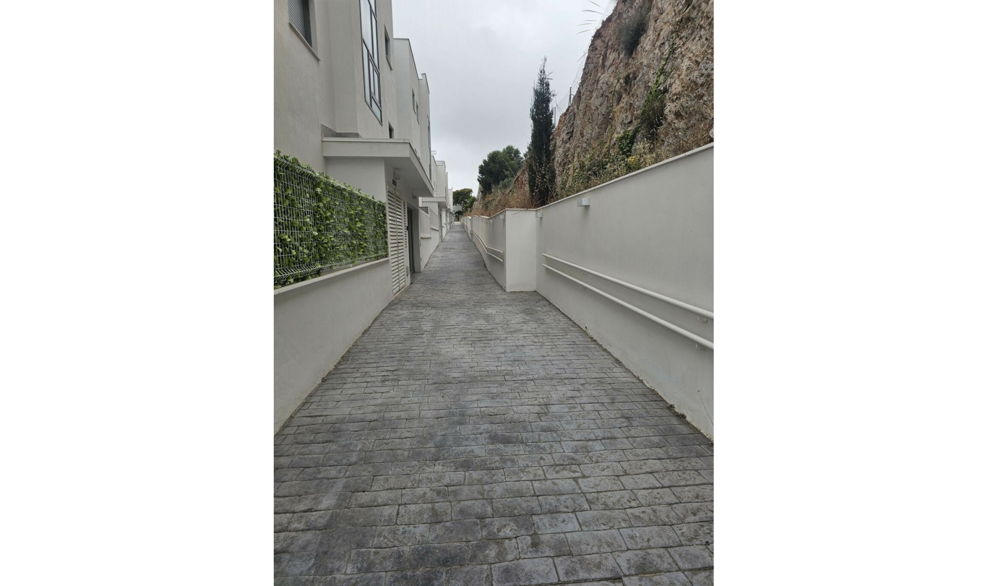 Resale - Apartment -
Benalmadena Pueblo