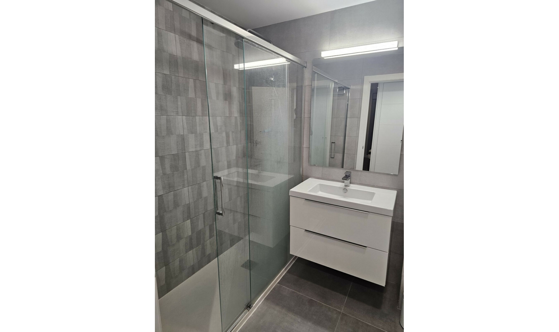 Resale - Apartment -
Benalmadena Pueblo