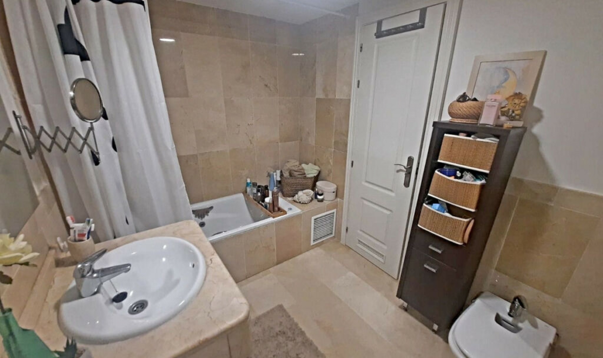 Resale - Apartment -
Benalmadena Pueblo