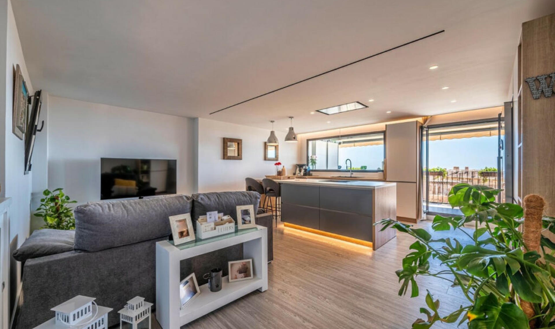 Resale - Apartment -
Benalmadena Pueblo