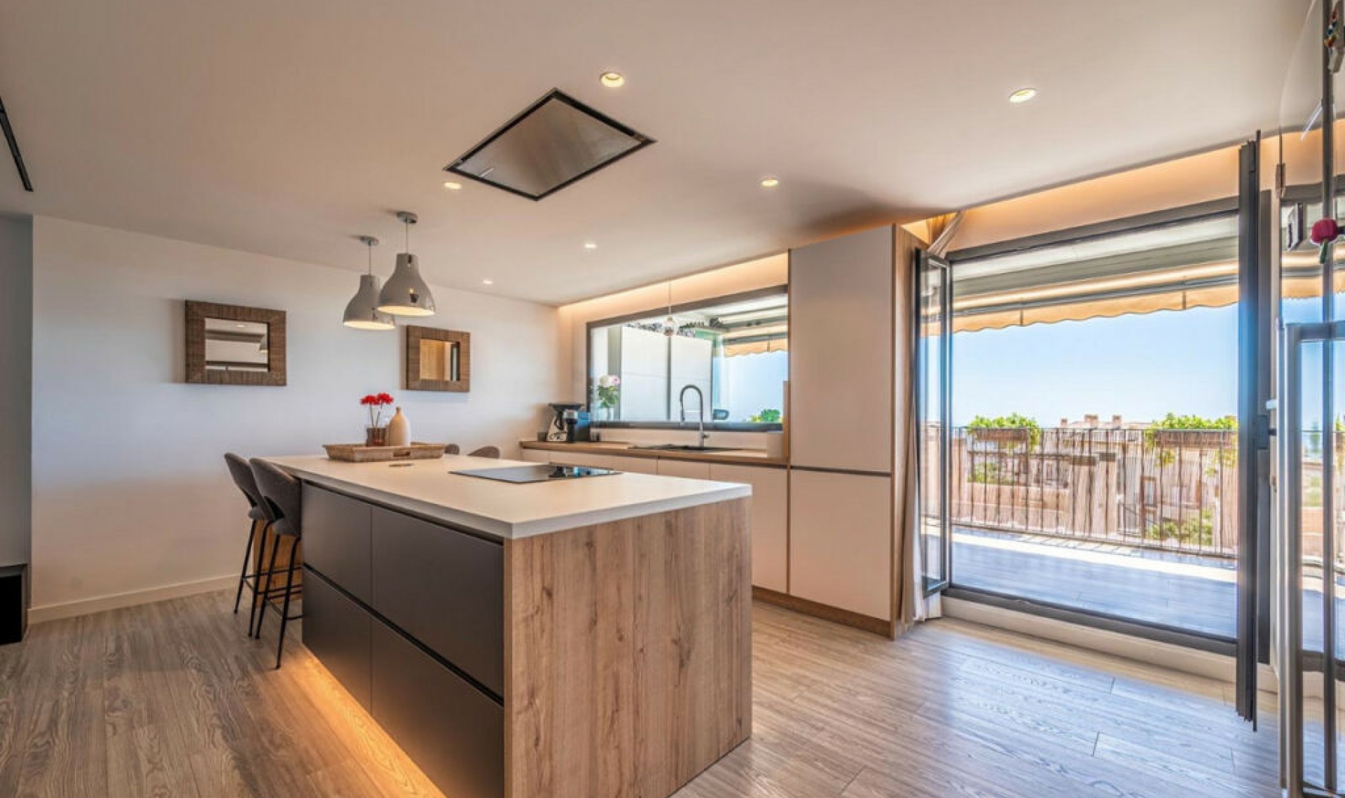 Resale - Apartment -
Benalmadena Pueblo