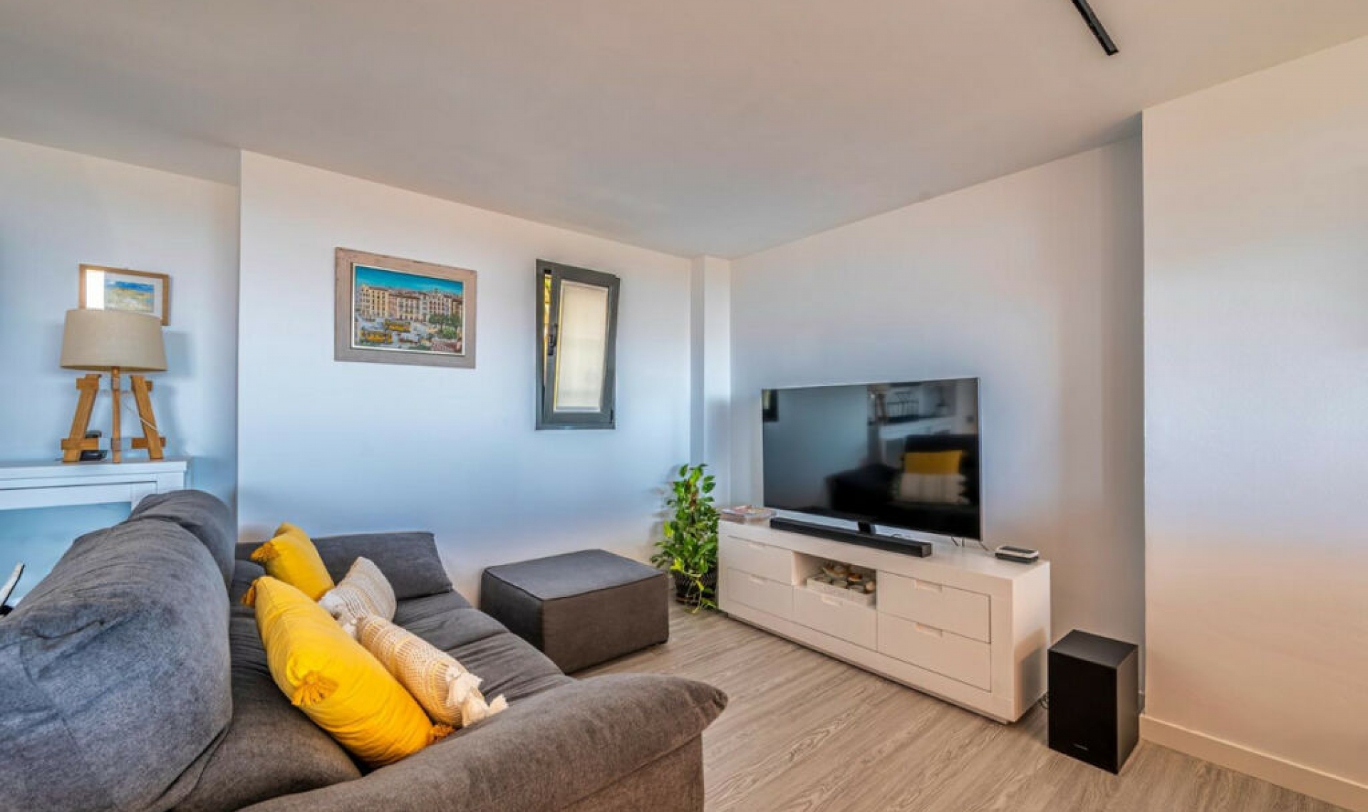 Resale - Apartment -
Benalmadena Pueblo