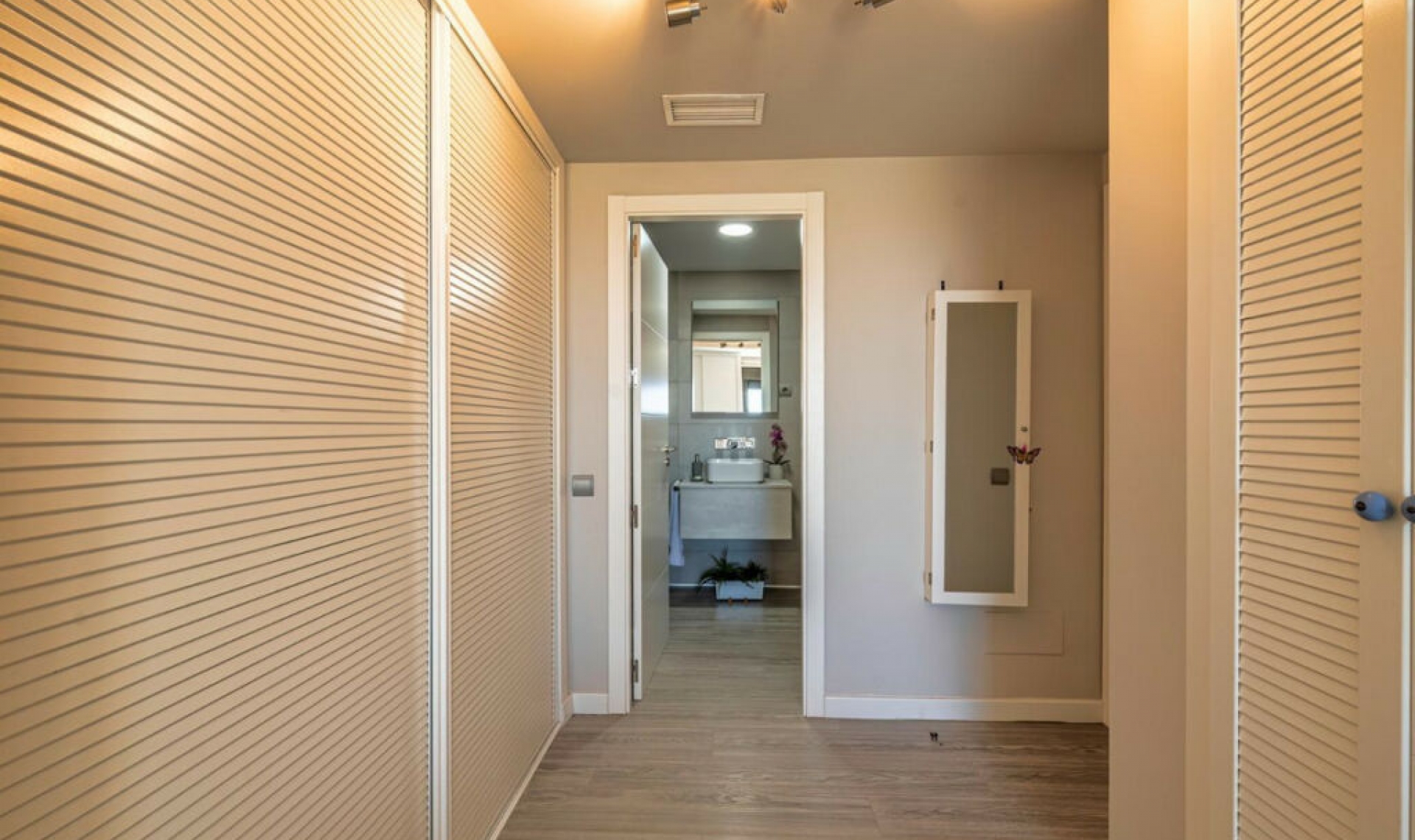 Resale - Apartment -
Benalmadena Pueblo
