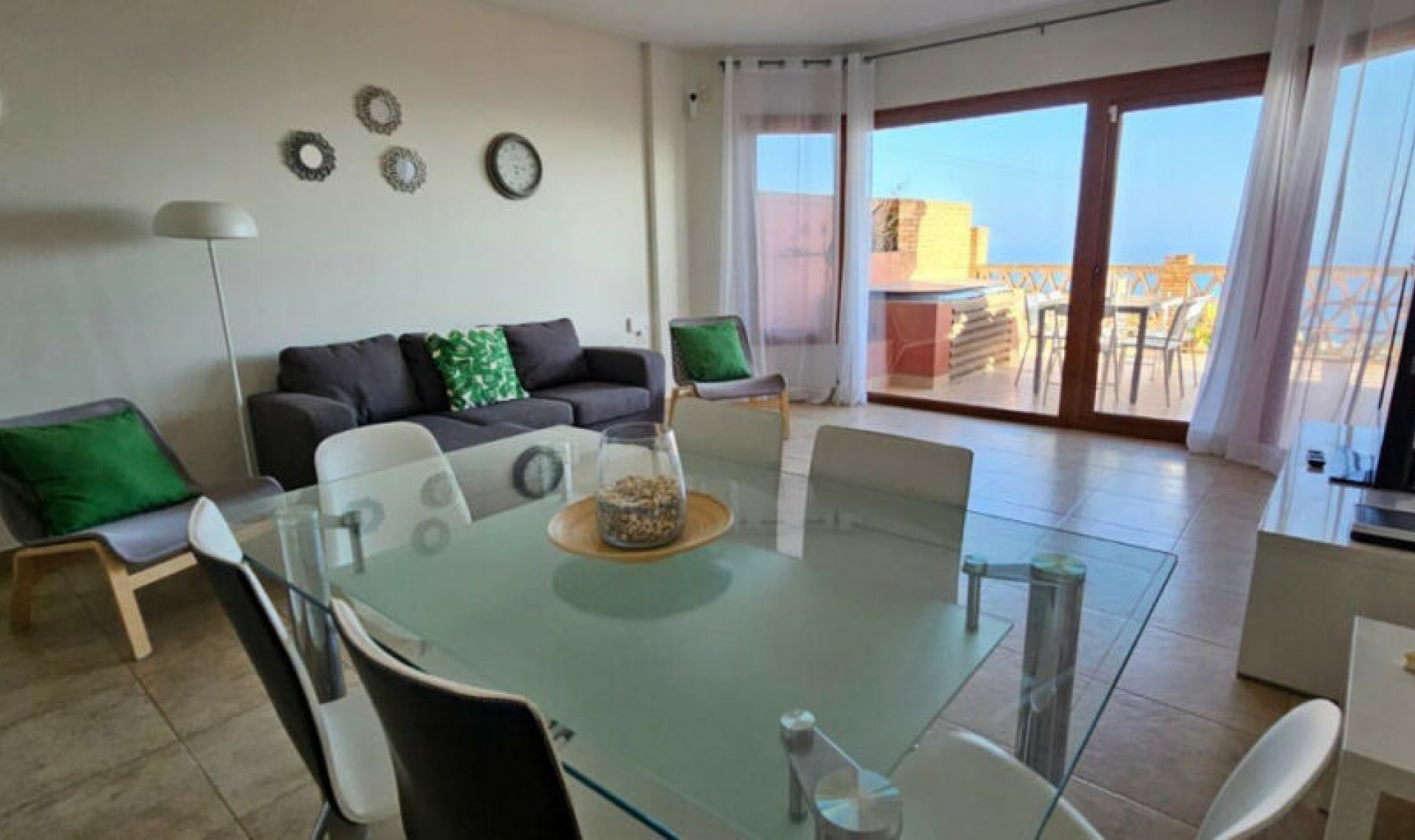 Resale - Apartment -
Benalmadena