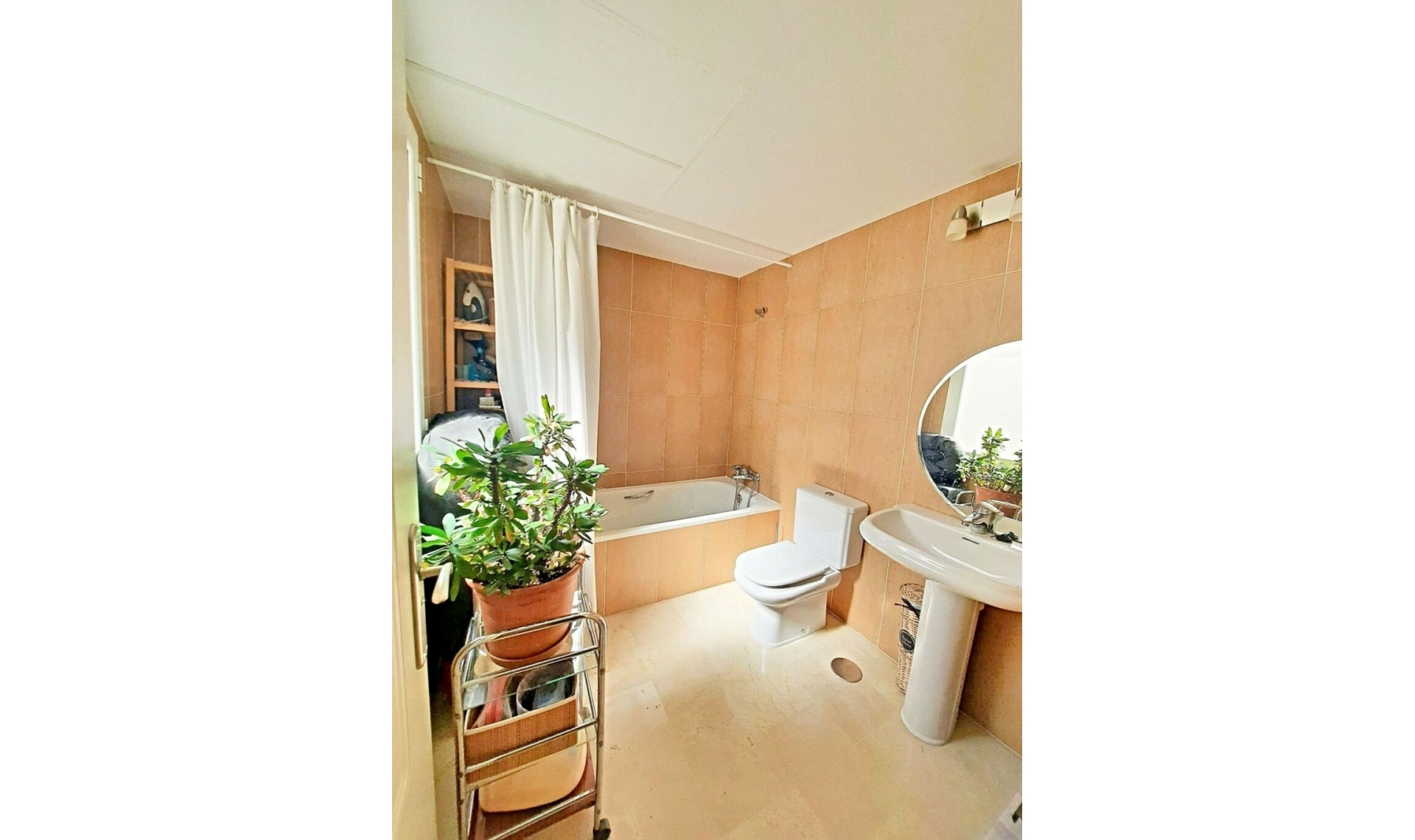 Resale - Apartment -
Benalmadena