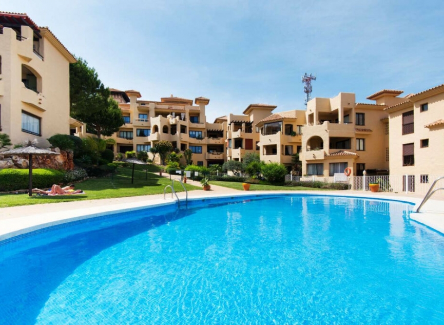 Resale - Apartment -
Benalmadena