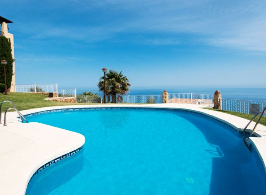 Resale - Apartment -
Benalmadena