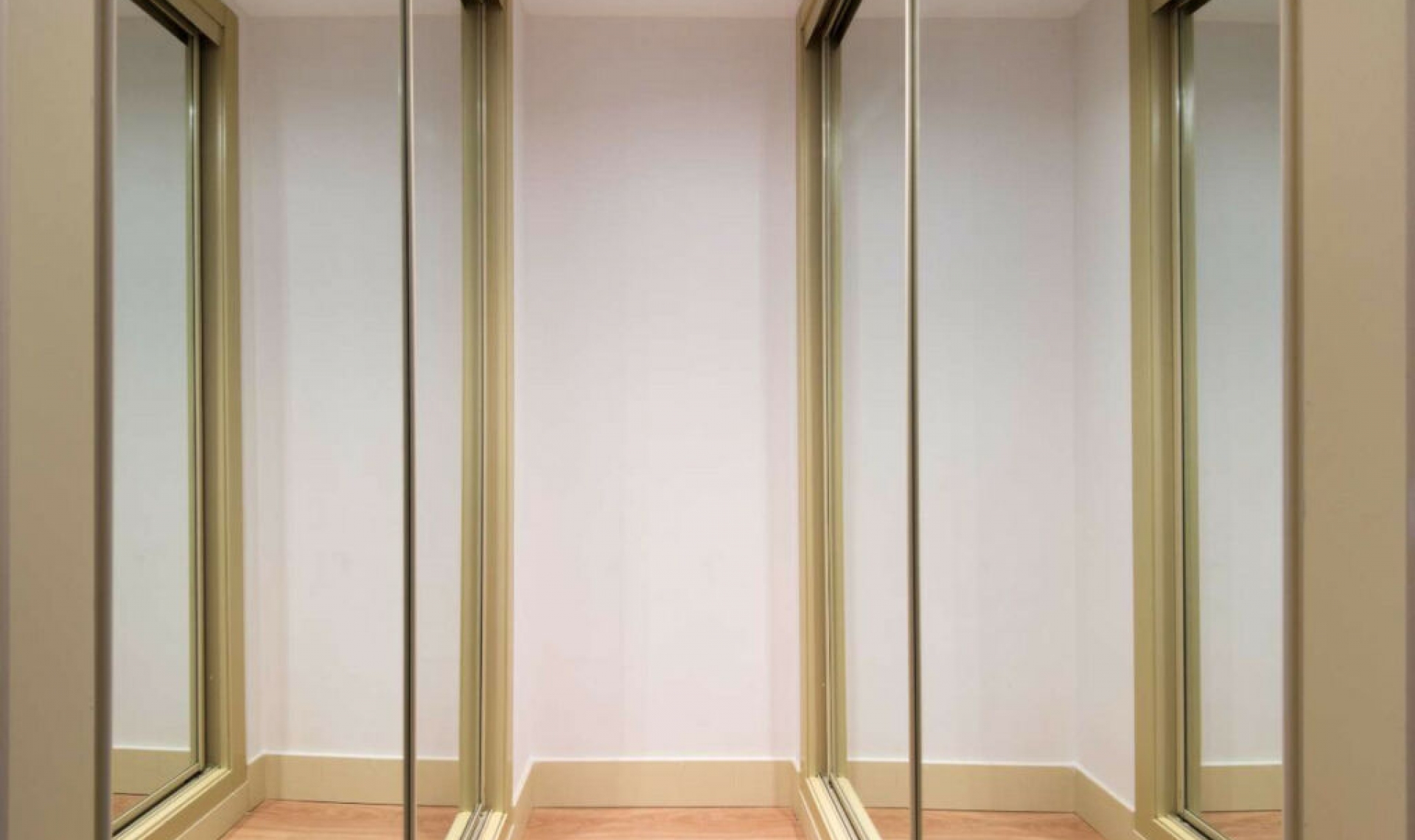 Resale - Apartment -
Benalmadena