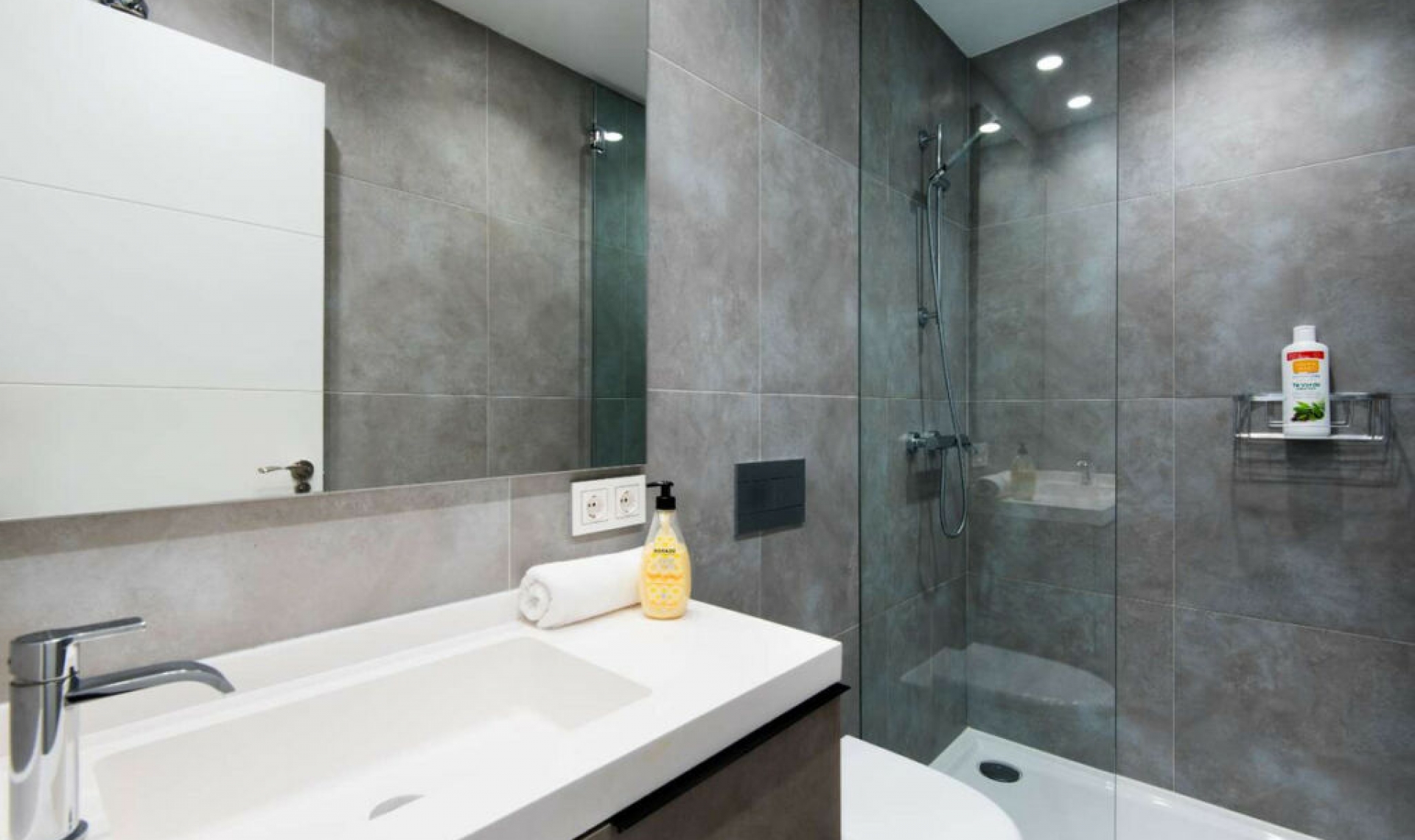 Resale - Apartment -
Benalmadena