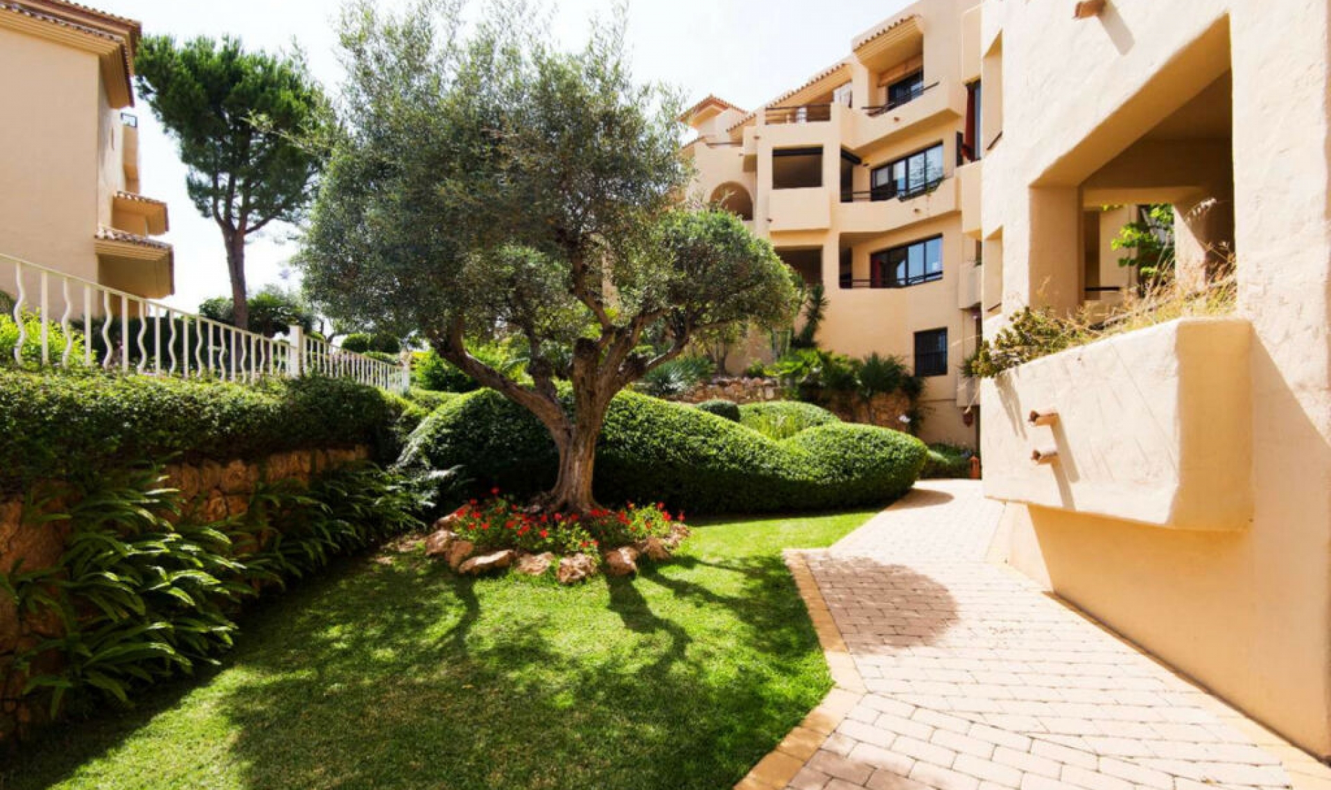 Resale - Apartment -
Benalmadena