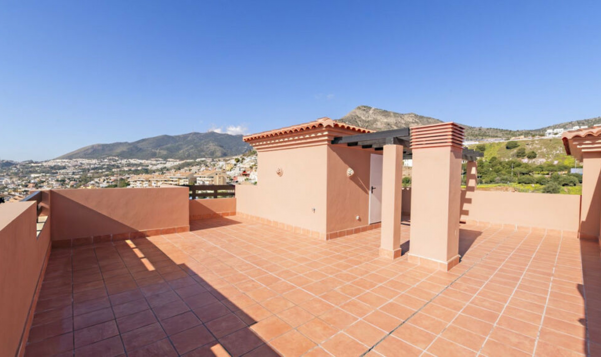 Resale - Apartment -
Benalmadena