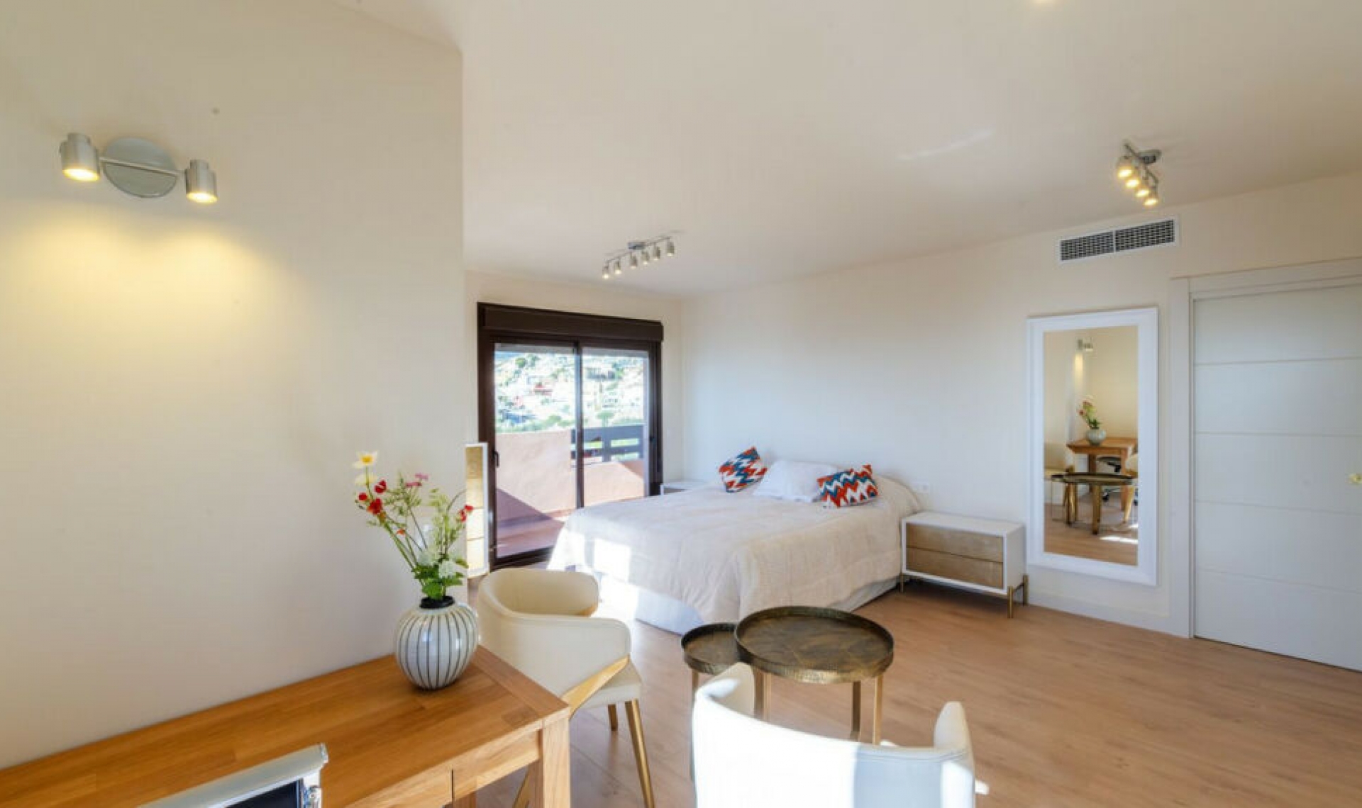 Resale - Apartment -
Benalmadena