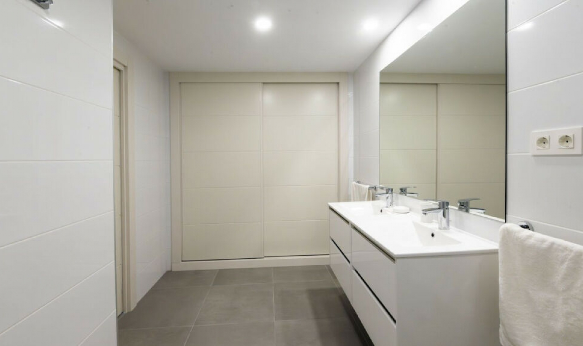 Resale - Apartment -
Benalmadena