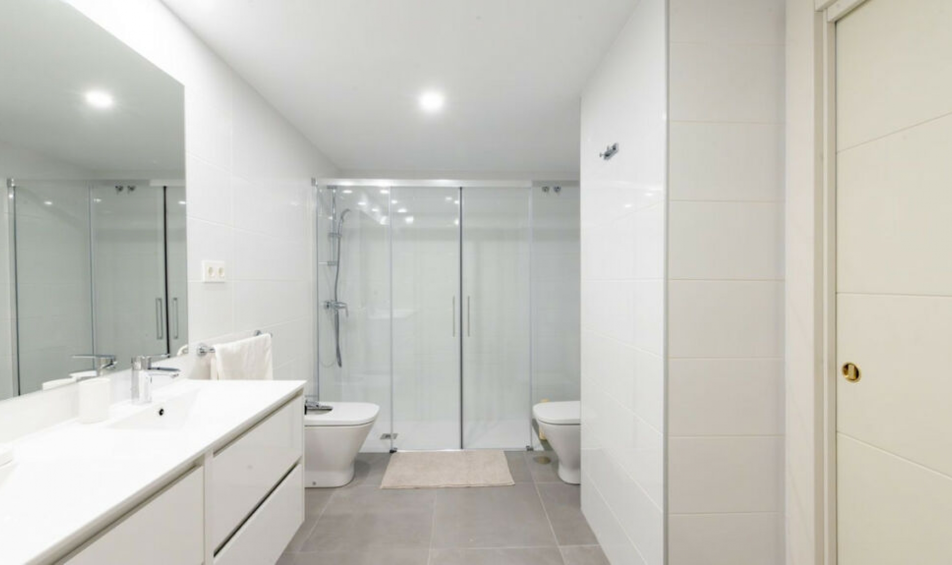 Resale - Apartment -
Benalmadena