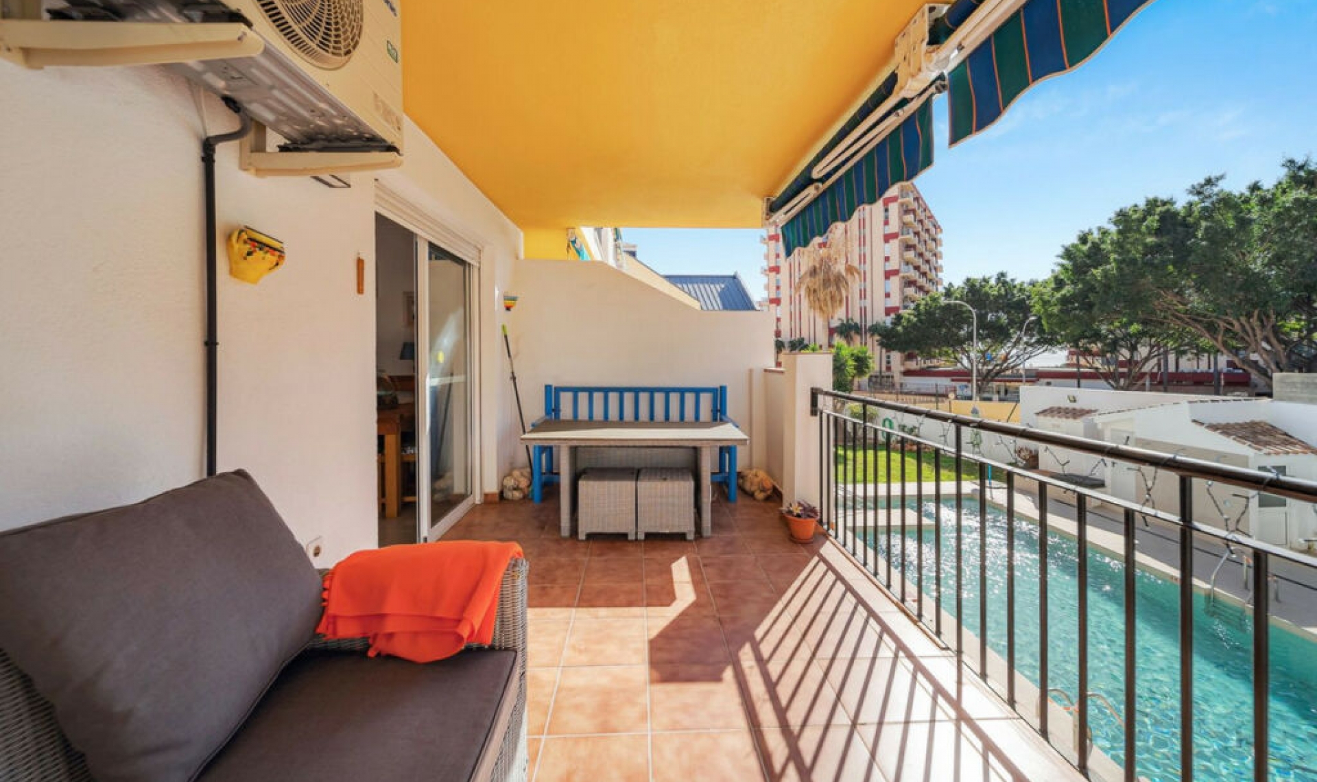 Resale - Apartment -
Benalmadena
