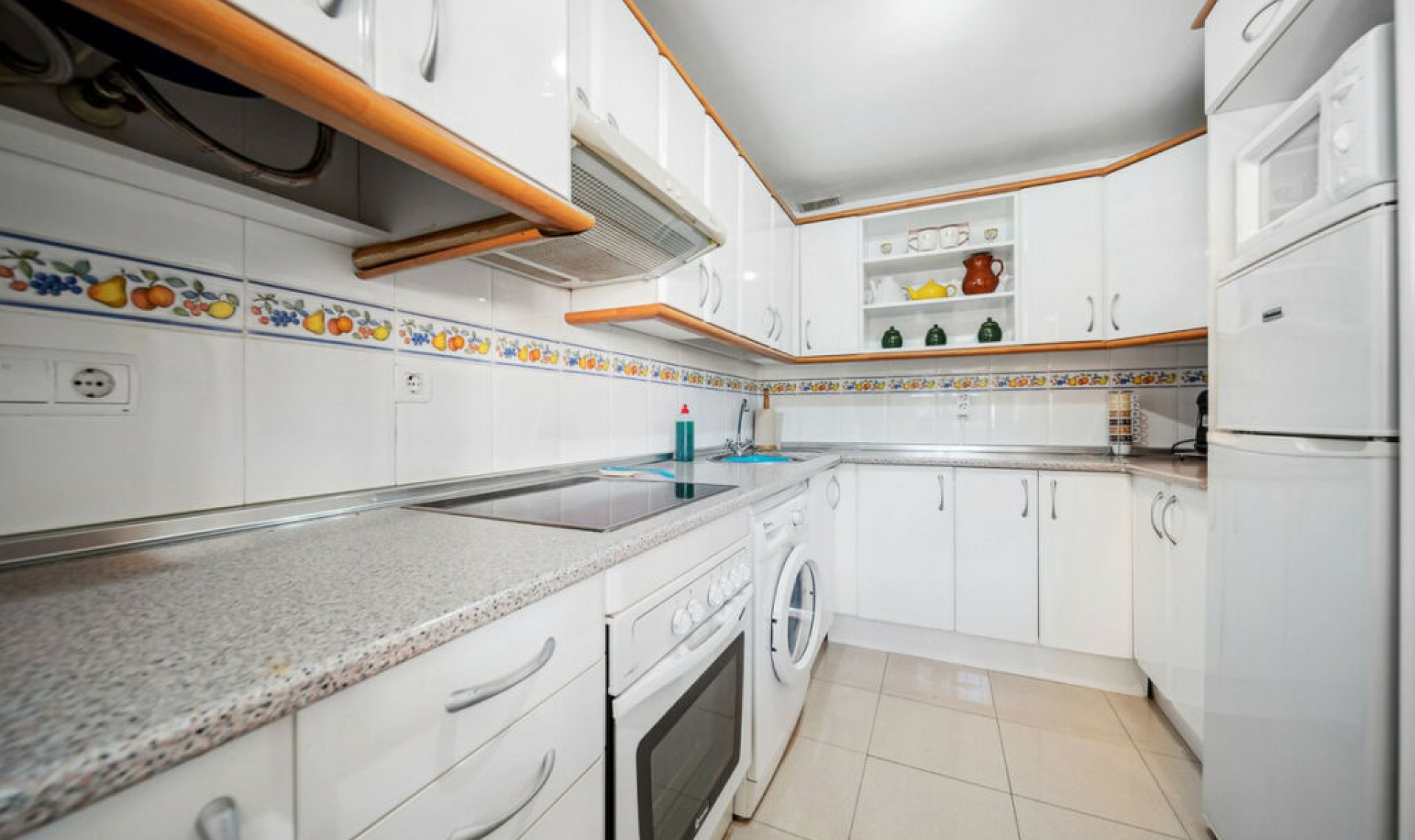 Resale - Apartment -
Benalmadena