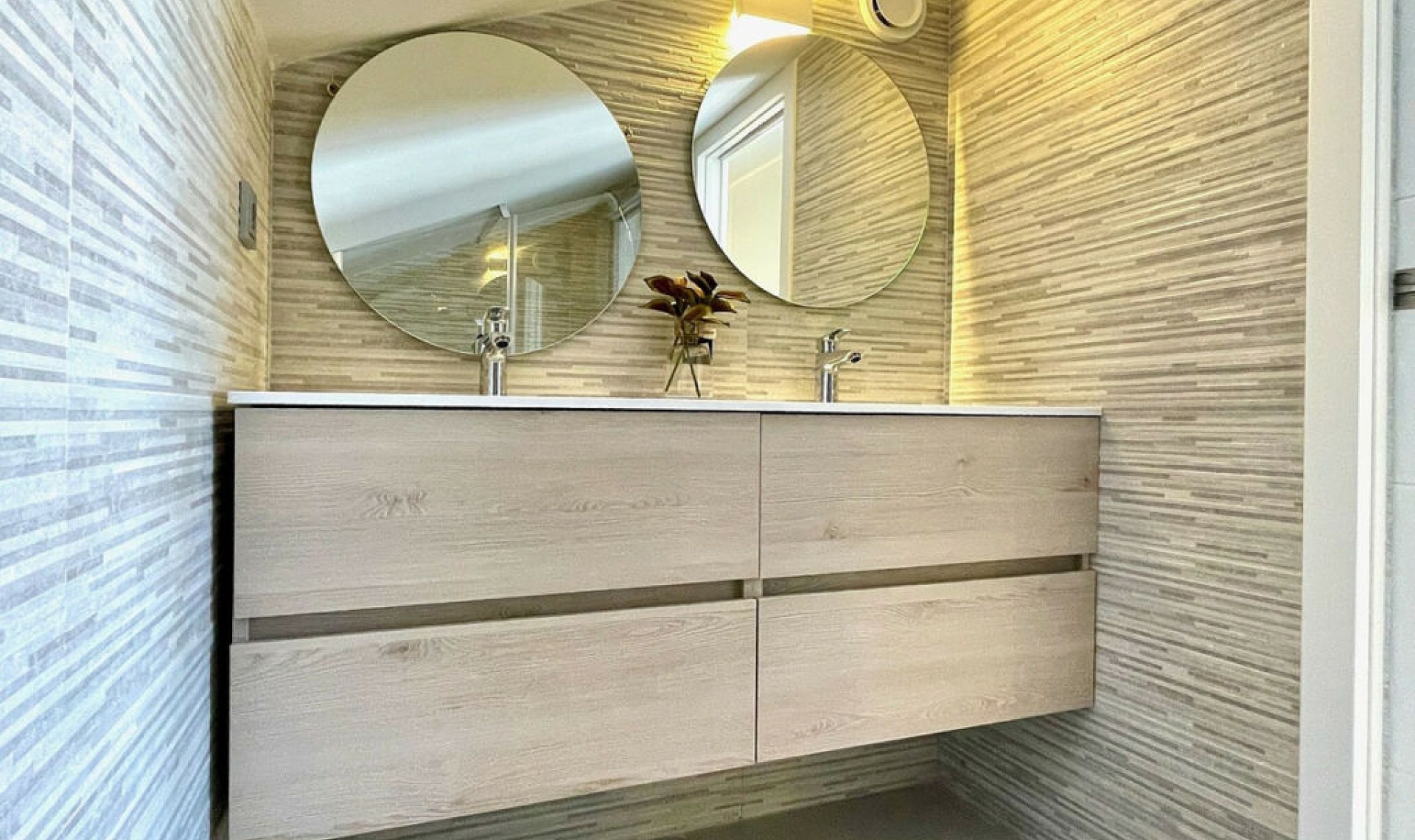 Resale - Apartment -
Benalmadena