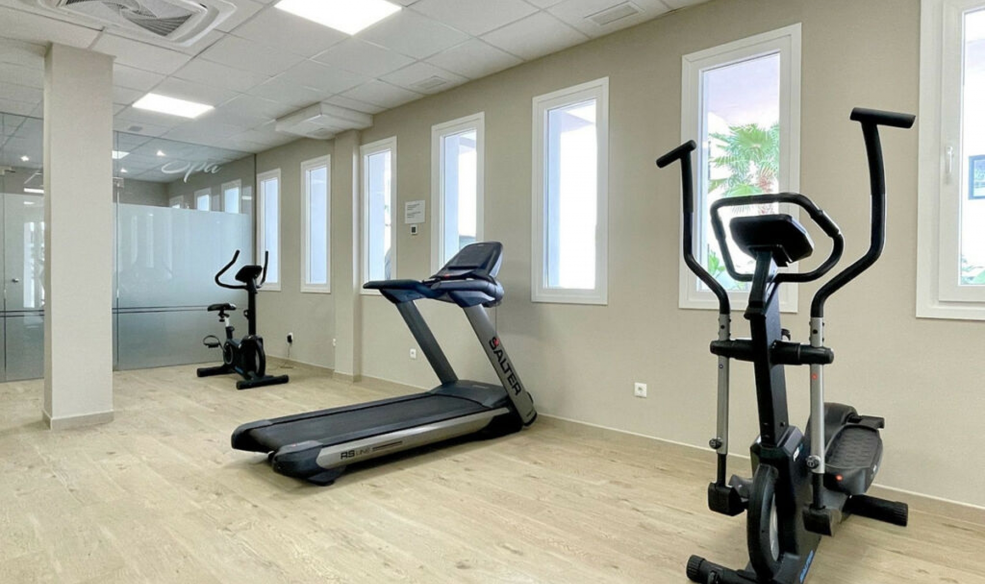 Resale - Apartment -
Benalmadena